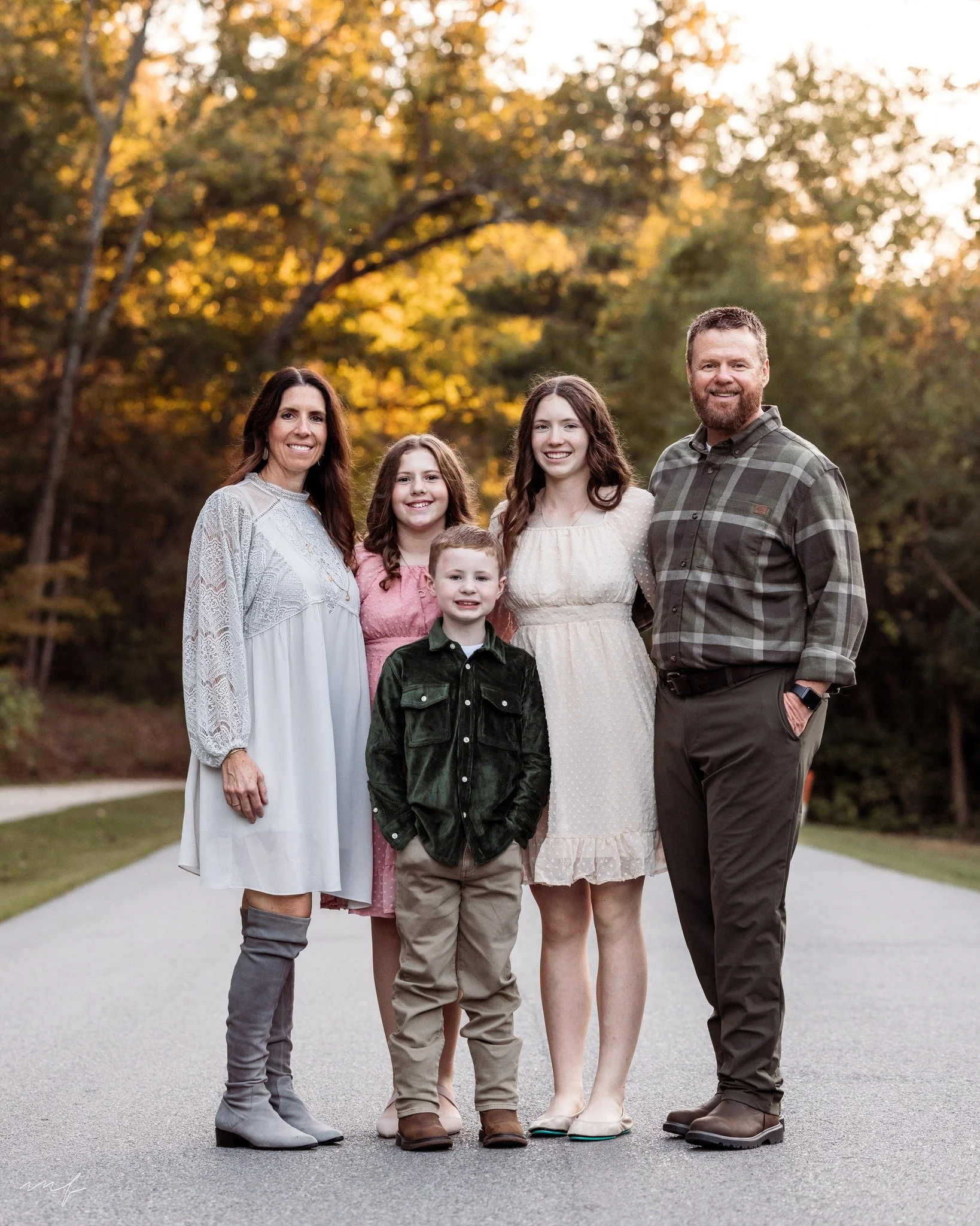 Did you know that you don't have to bring your horses to our session. It only breaks my heart when you don't 🥹