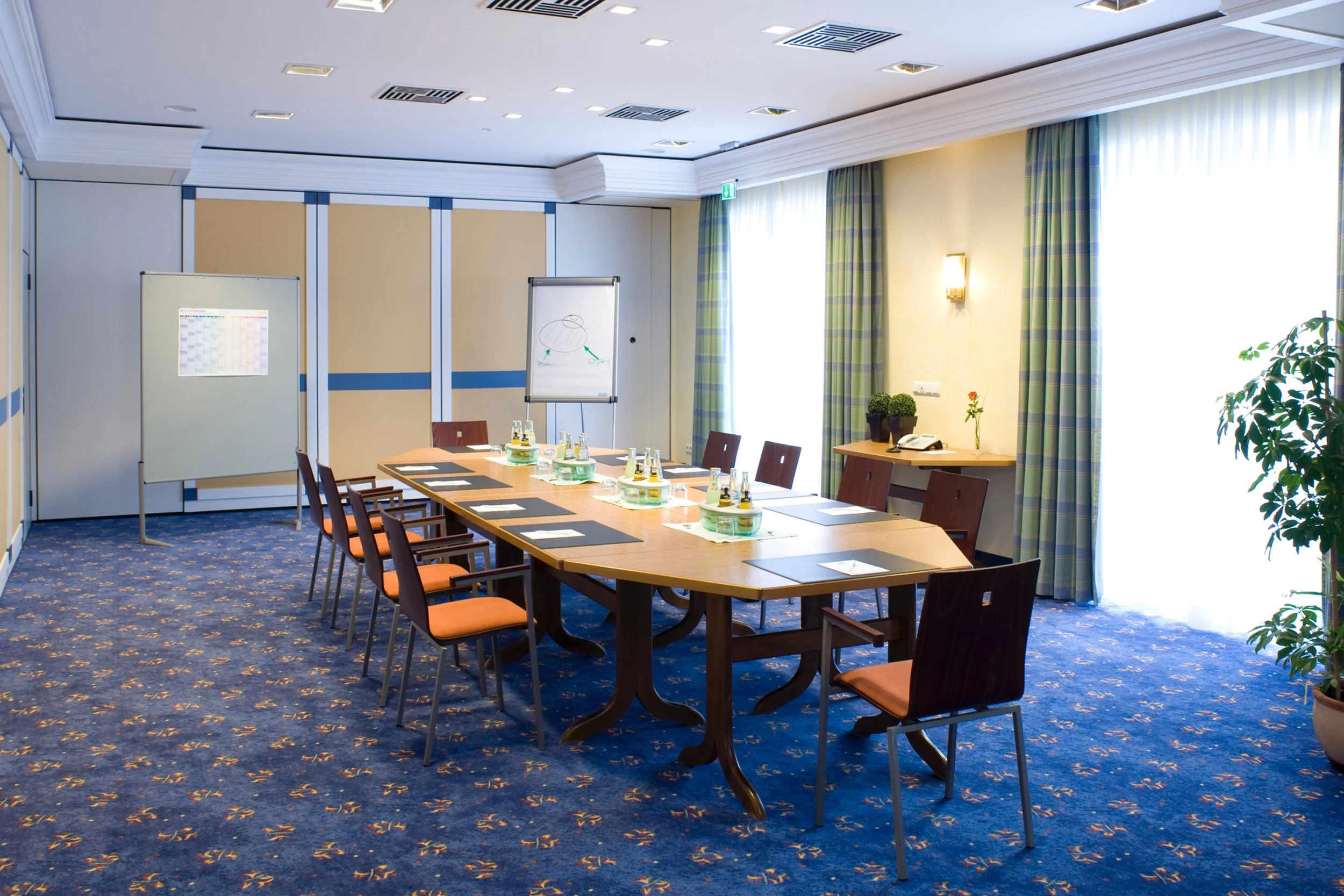Konferenzraum - Bild 2.jpg