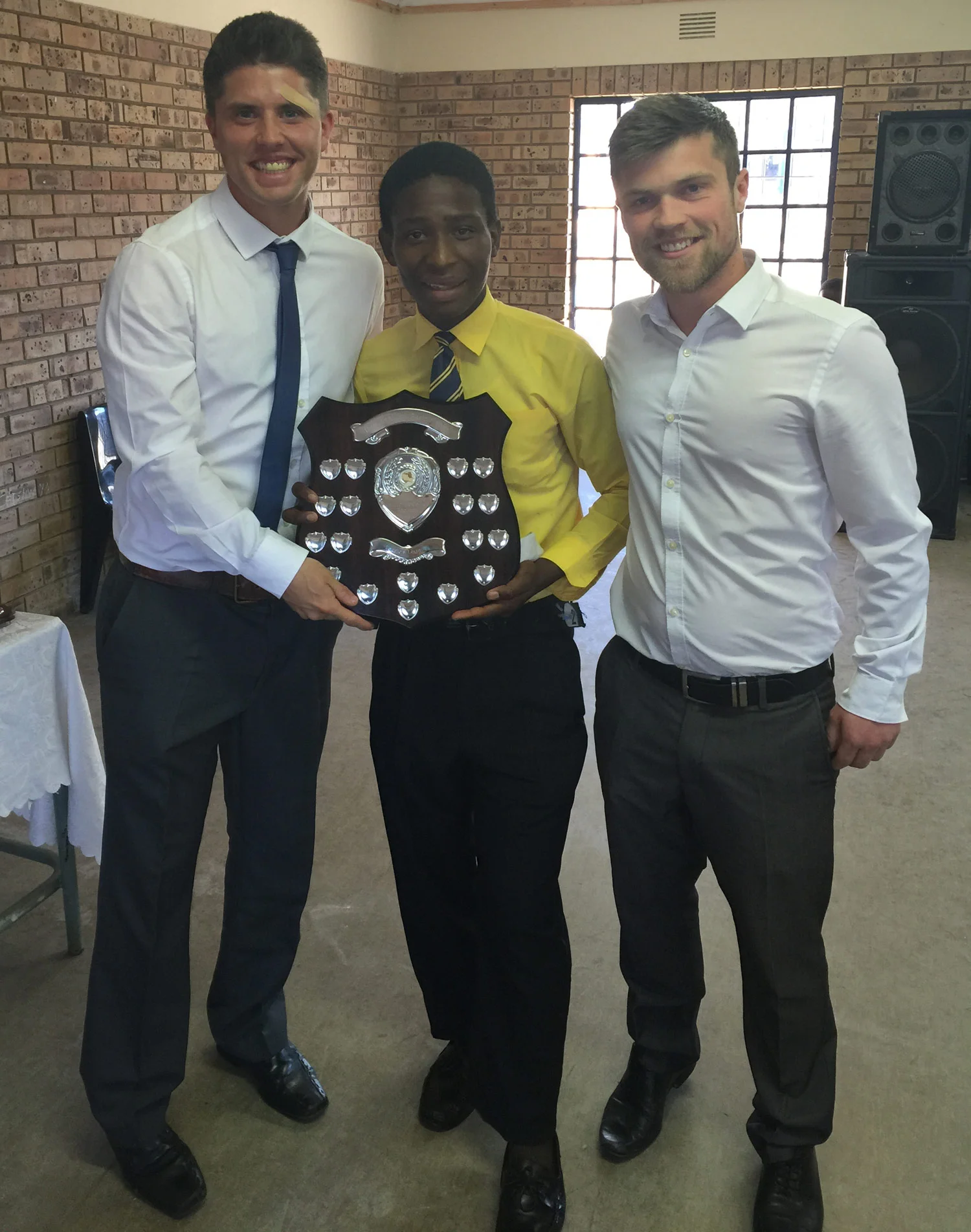 Photo: Mr T Pringle, Magwaza Standiwe, Mr G Wilkes