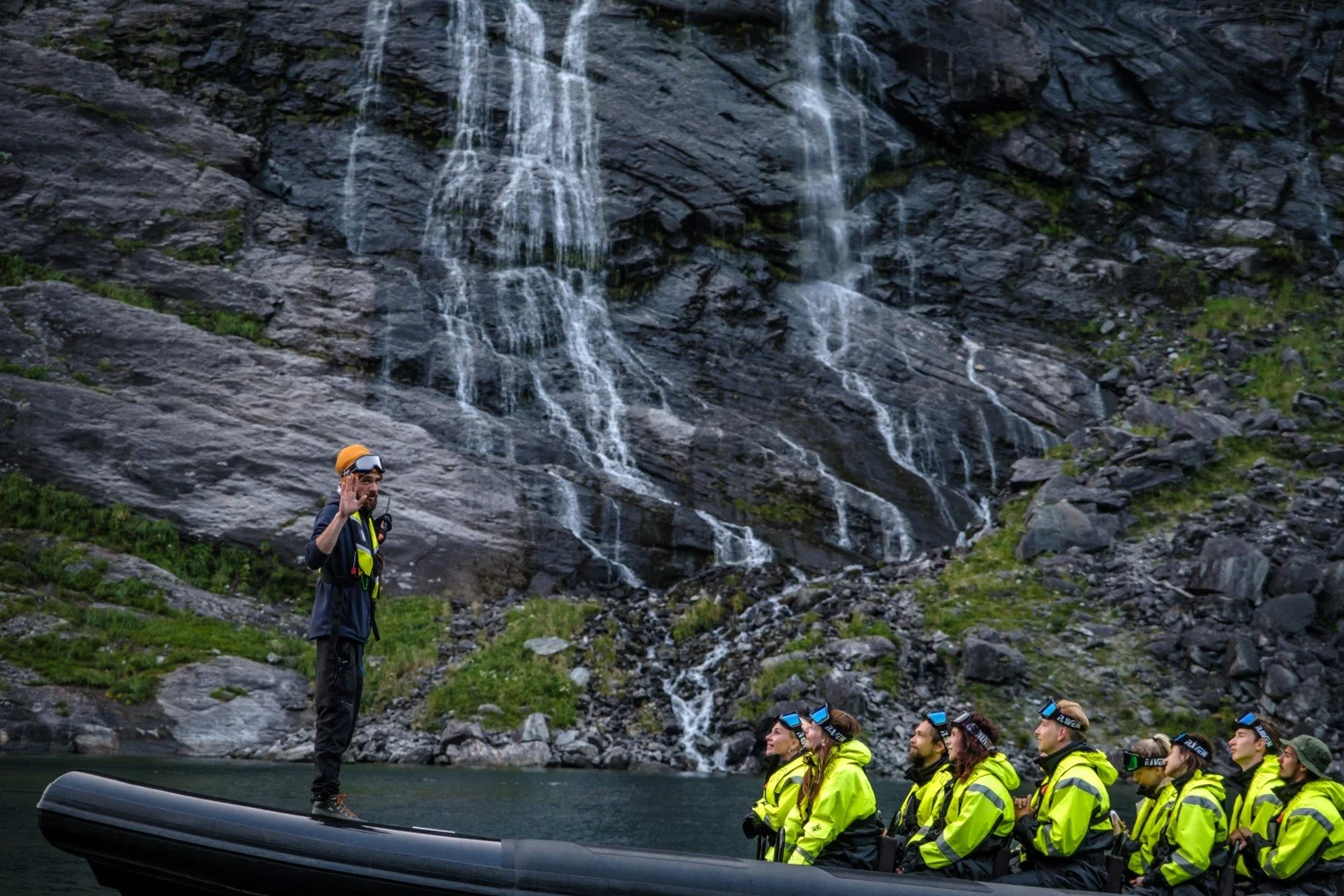 Local guide sharing stories with RIB safari guests