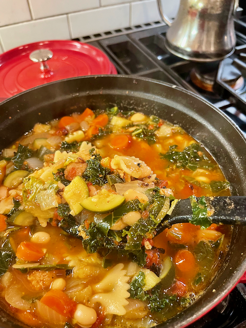 Comfort Food: 1 Pot Vegan Minestrone Soup — Choices Natural Market