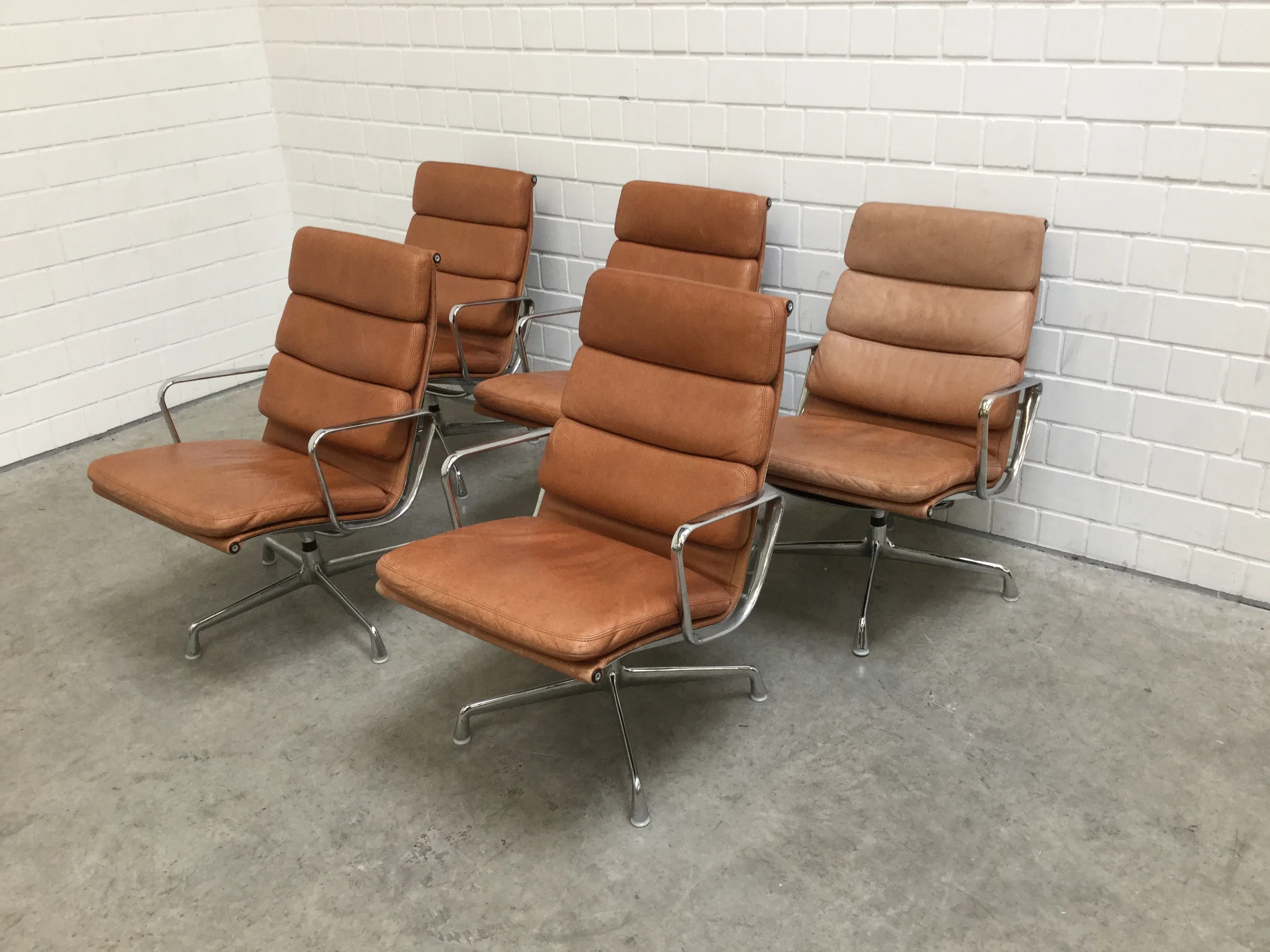 EA216 VITRAIMG_0109.JPG