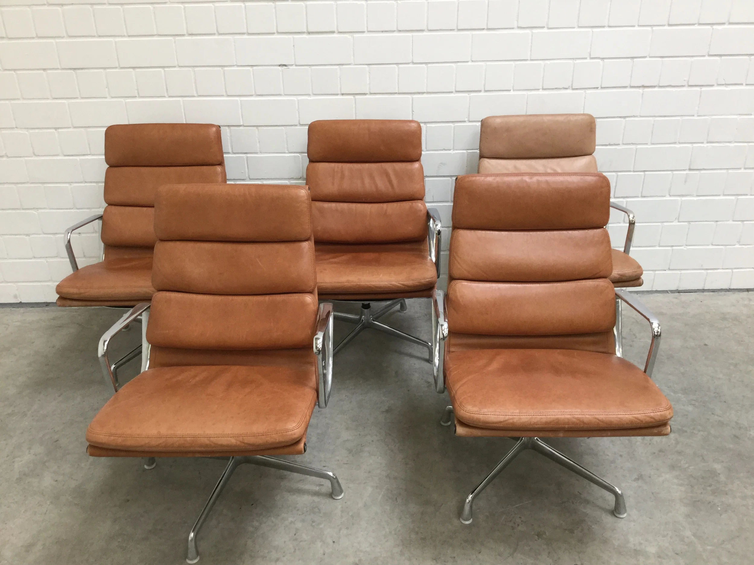 EA216 VITRAIMG_0111.JPG