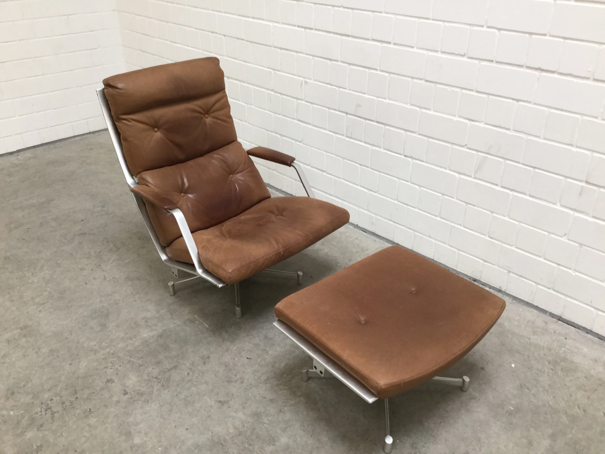 Kastholm Sessel mit Hocker IMG_0186.JPG