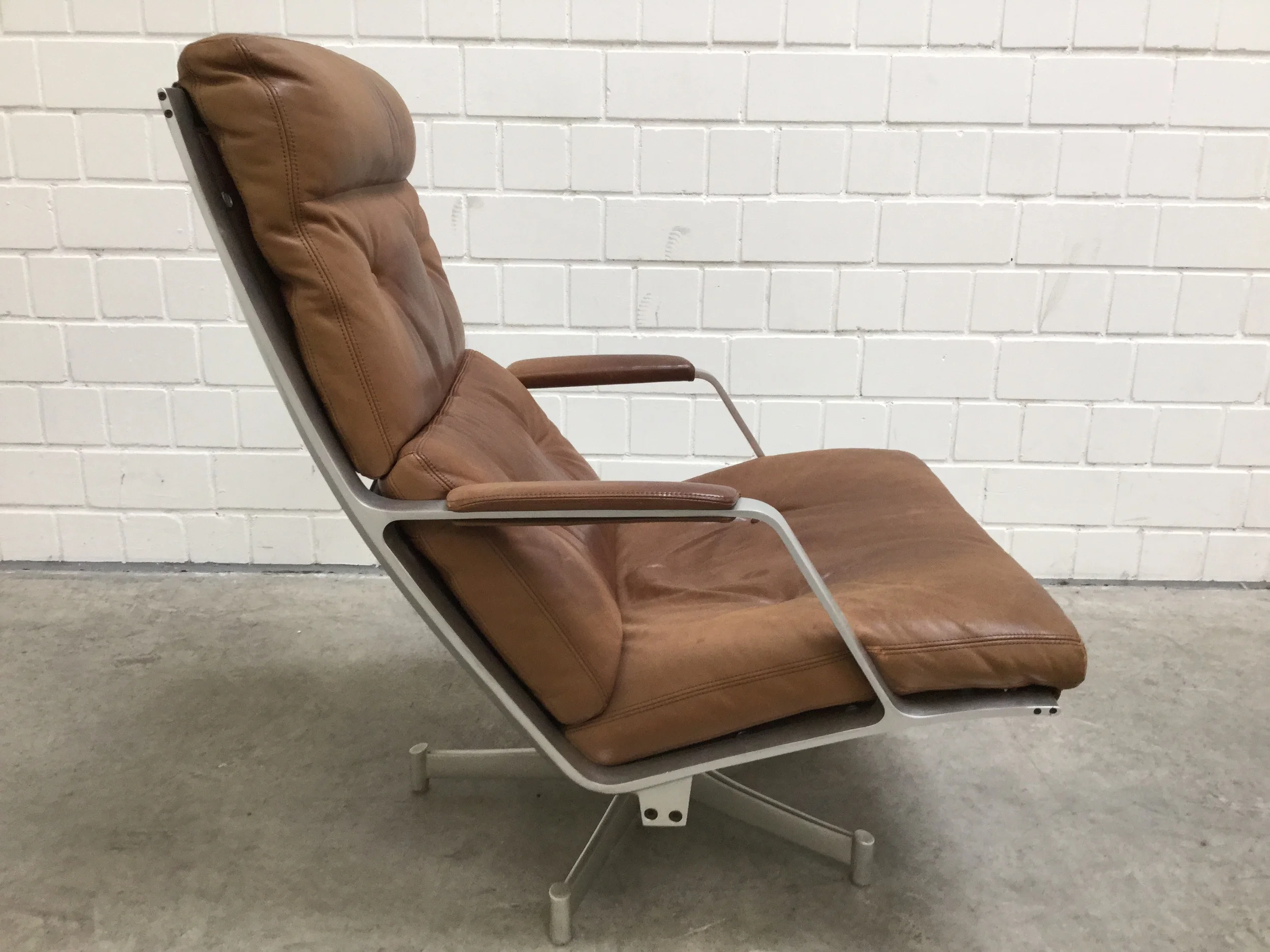 Kastholm Sessel mit Hocker IMG_0189.JPG