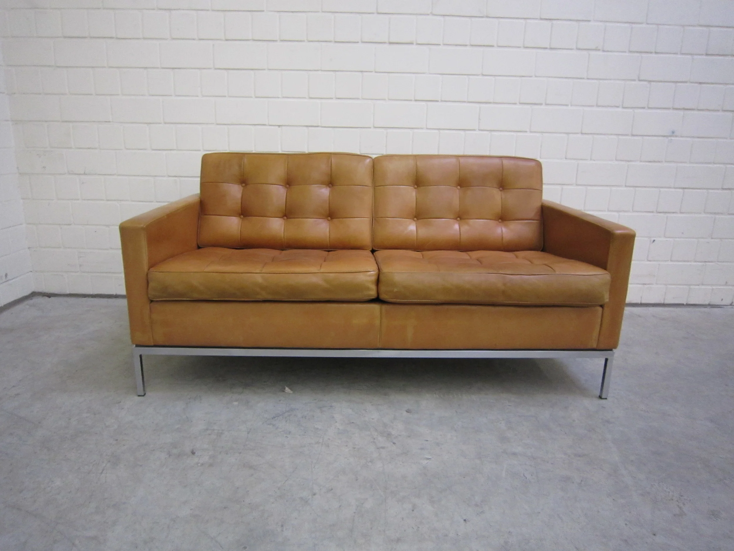 Knoll cognac (2).JPG