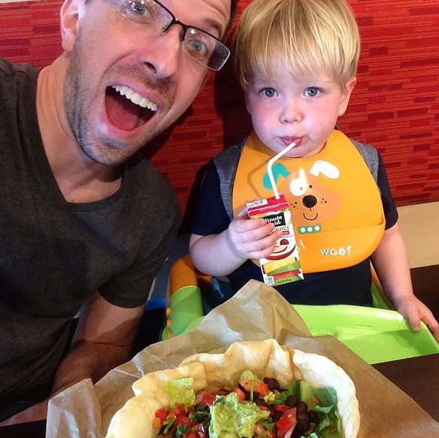 dad-go-out-in-public-with-baby