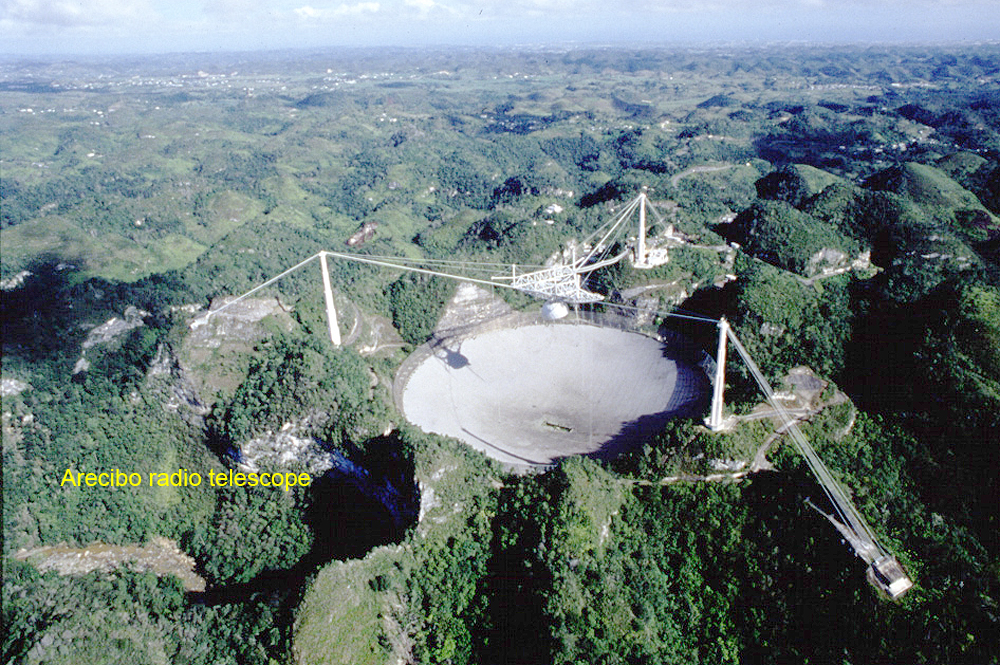 Arecibo radio telescope aerial 2.jpg