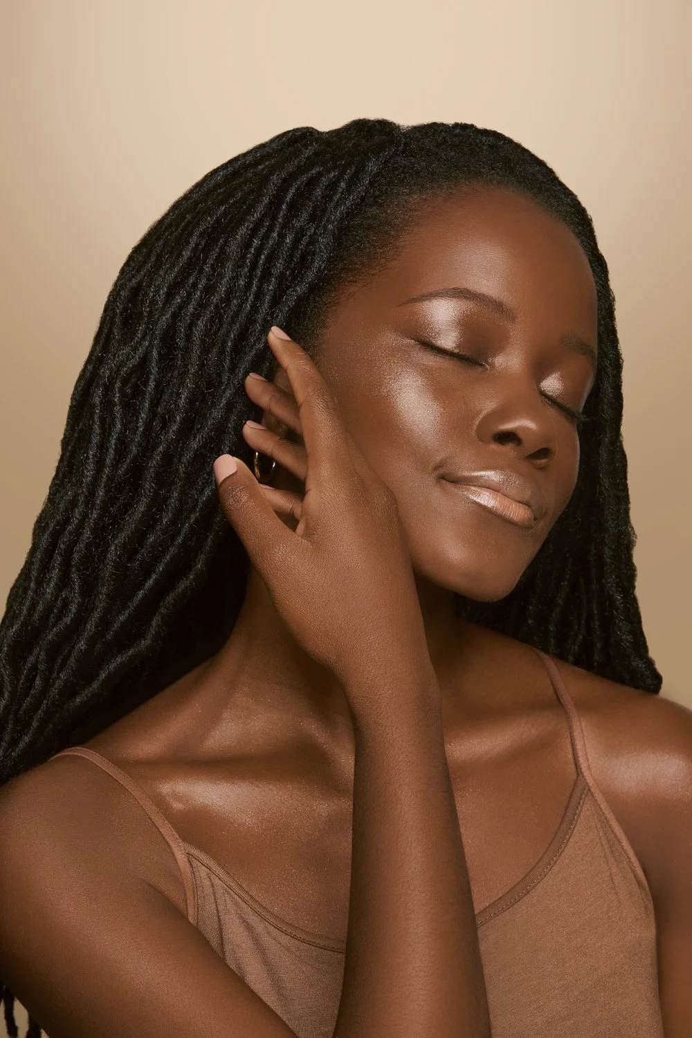 Fall19_GlassSkin_OnModel_deep_UNCROPPED_DESIGNONLY.jpeg