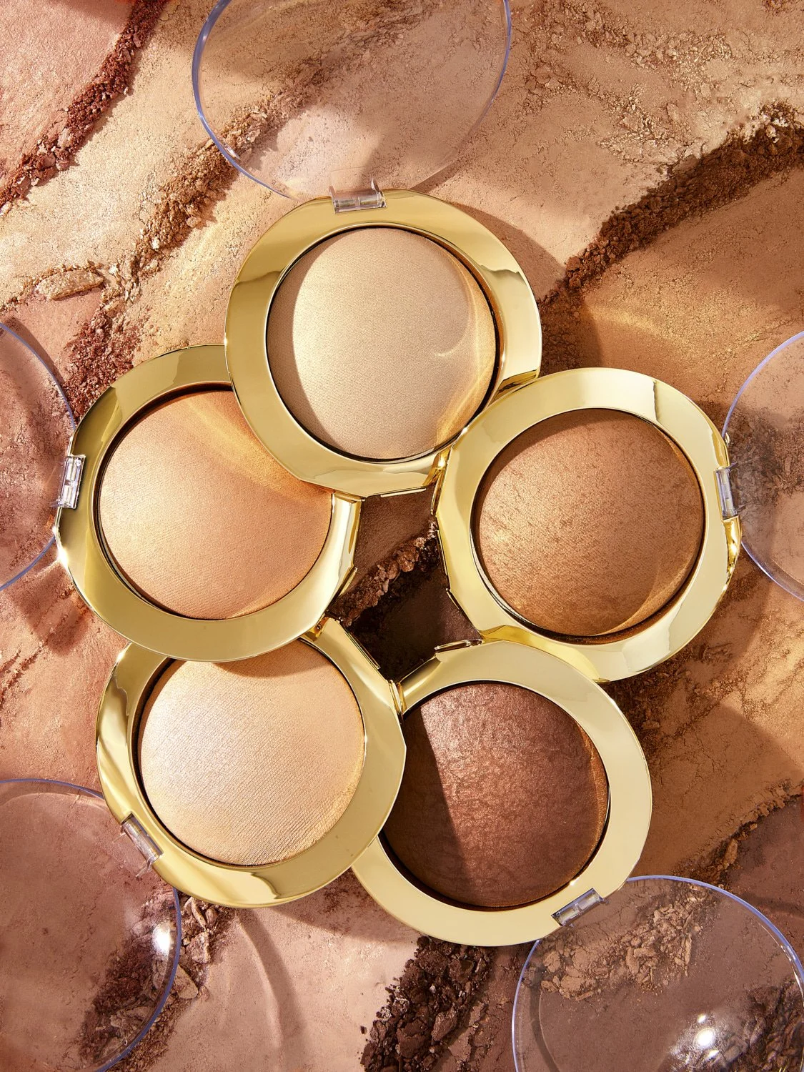 Shape_Tape_Glow_Bronzer_and_Powder_alt_2488_RGB_UNCROPPED_DESIGN.jpeg
