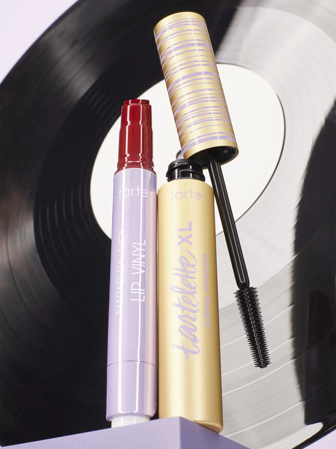Lip_Vinyl_and_Tubing_XL_alts_2655_RGB_2000x2667.jpg
