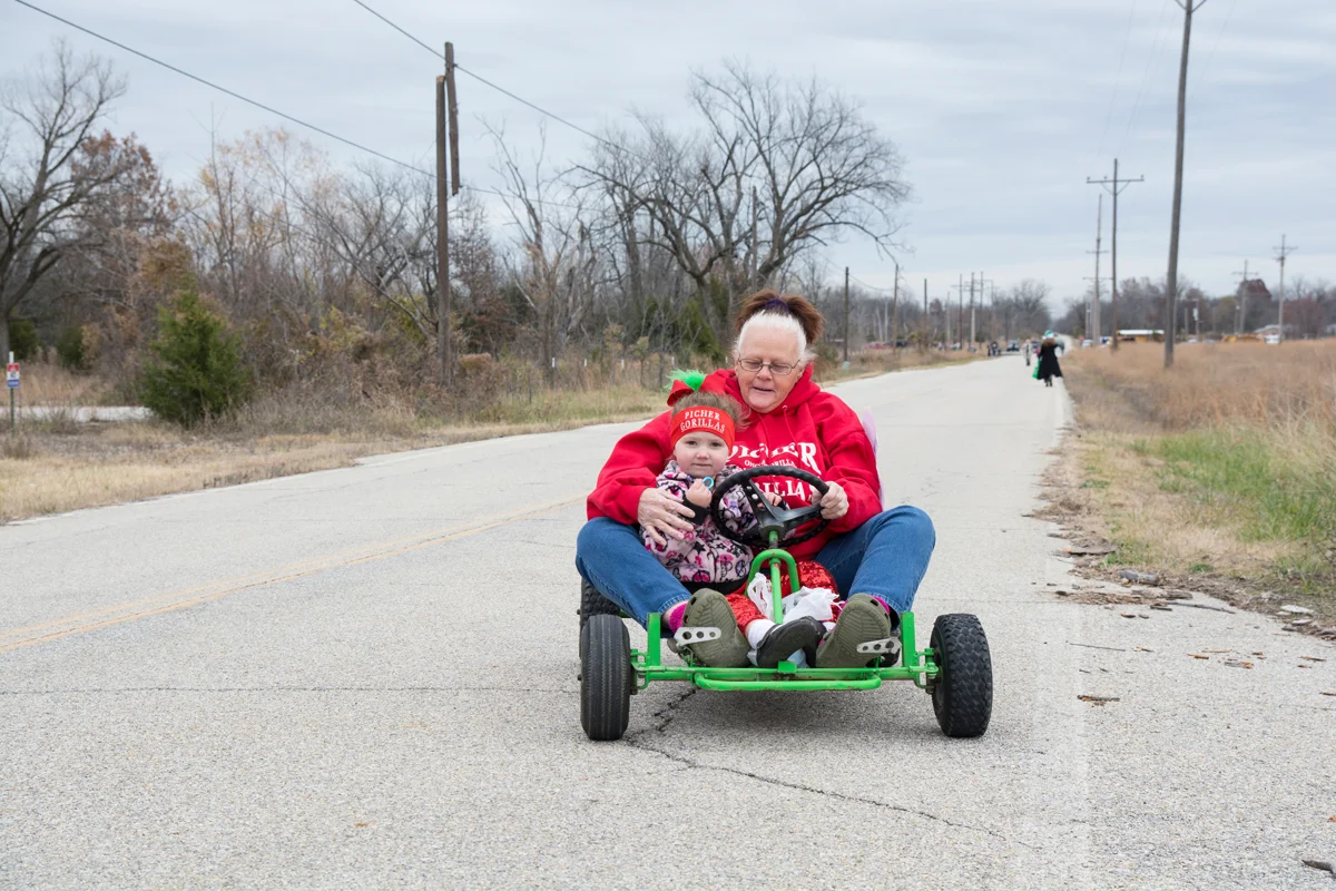 6-grandmother child picher xmas sabrina staires 1124.jpg