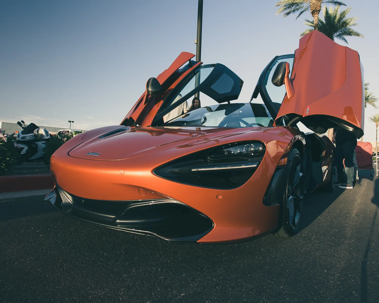 McLaren 720S-3.jpg