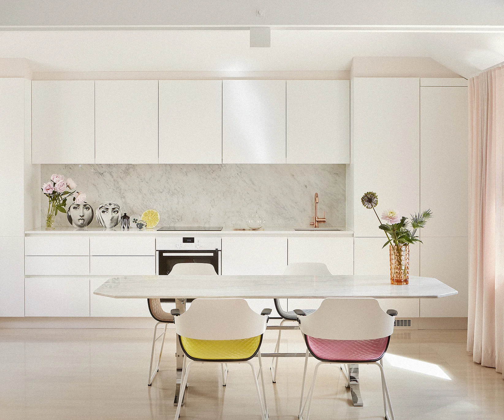 Minna_Parikka_home_3888.jpg
