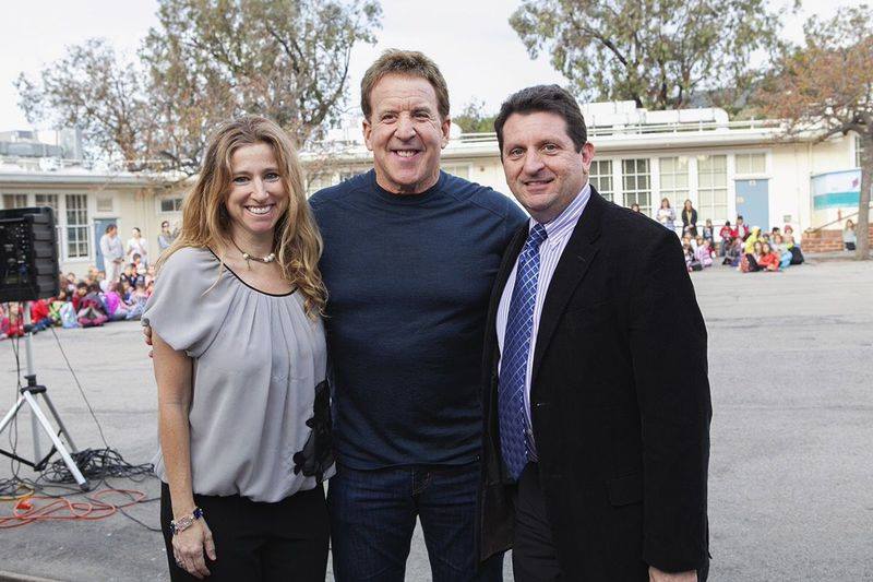 Dani Shear with Honorary Mayor of Pacific Palisades, Jake Steinfeld and school Principal, Alberto Hananel.