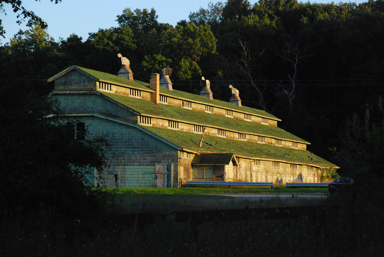 above: The Edsel Ford barn at highland state recreation area in 2008 before the a violent june storm collapsed the rear sections.