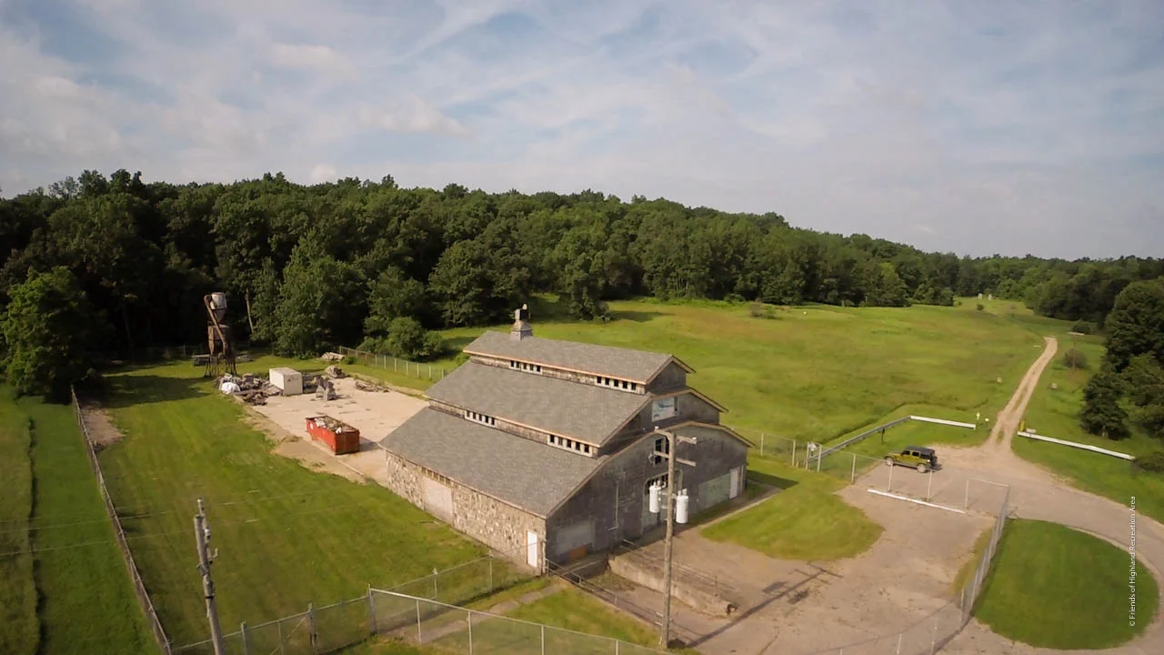 Edsel Ford Barn 8.jpg