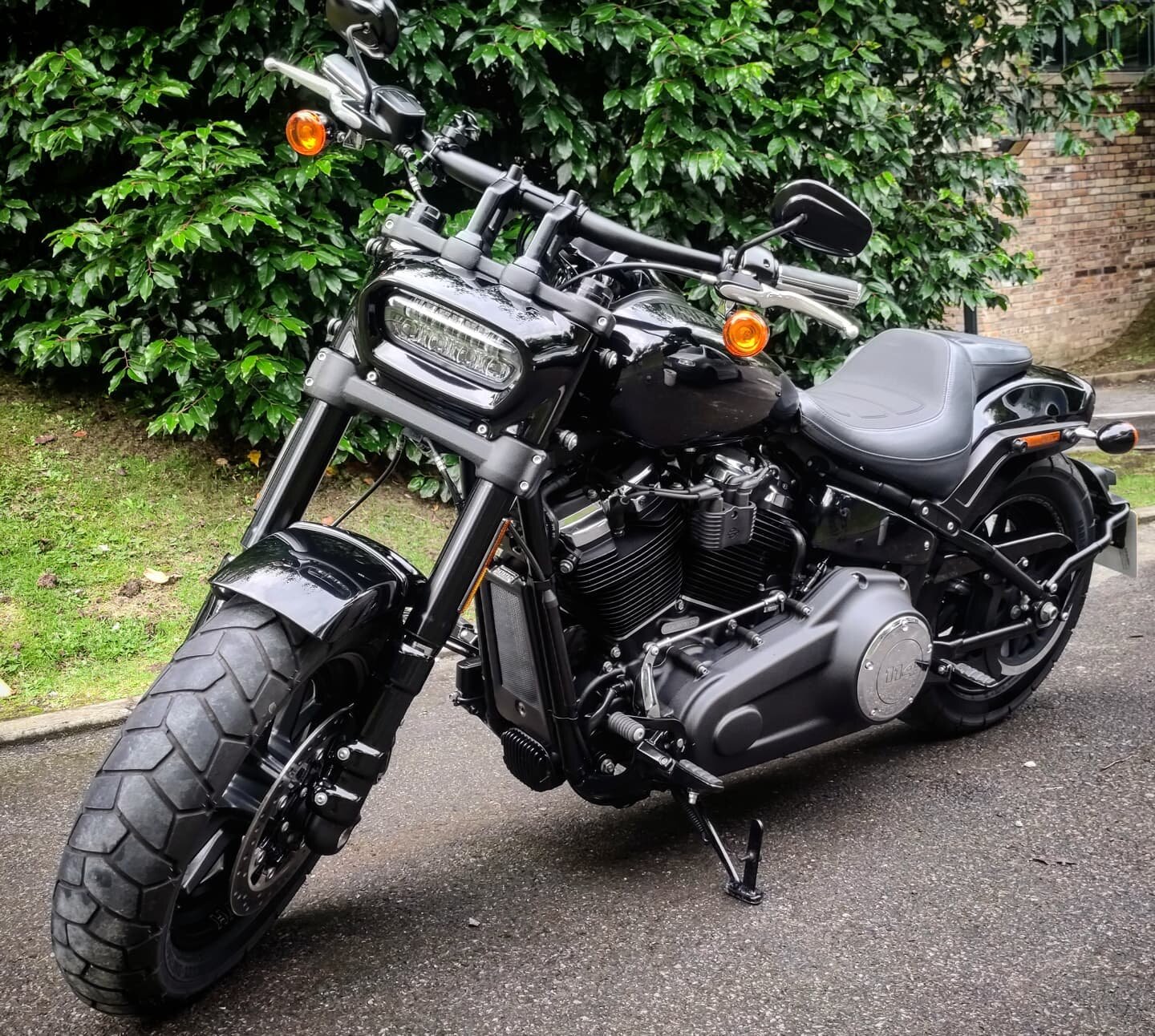 Harley Davidson fatbob finished and ready for the weekend. Love the headlight on these bikes.
.
.
.
.
.
#harley #harleydavidson #fatbob #fatbob114 #harleyfatbob #harleydavidsonfatbob #harleydavidsonfatboy#motorcycledetailing #detailing #valeting #mot