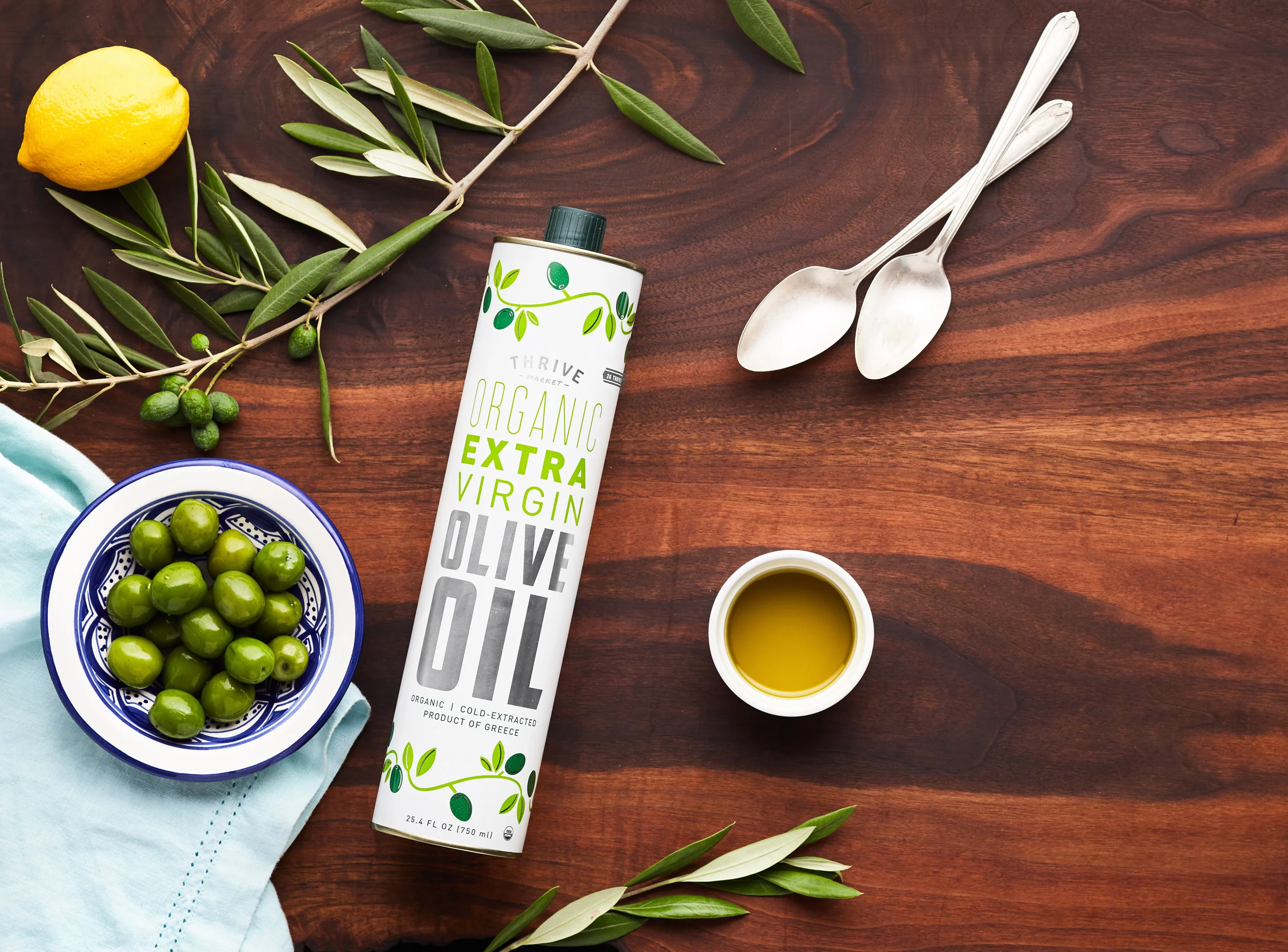Package design for Thrive Market’s Extra Virgin Olive Oil.