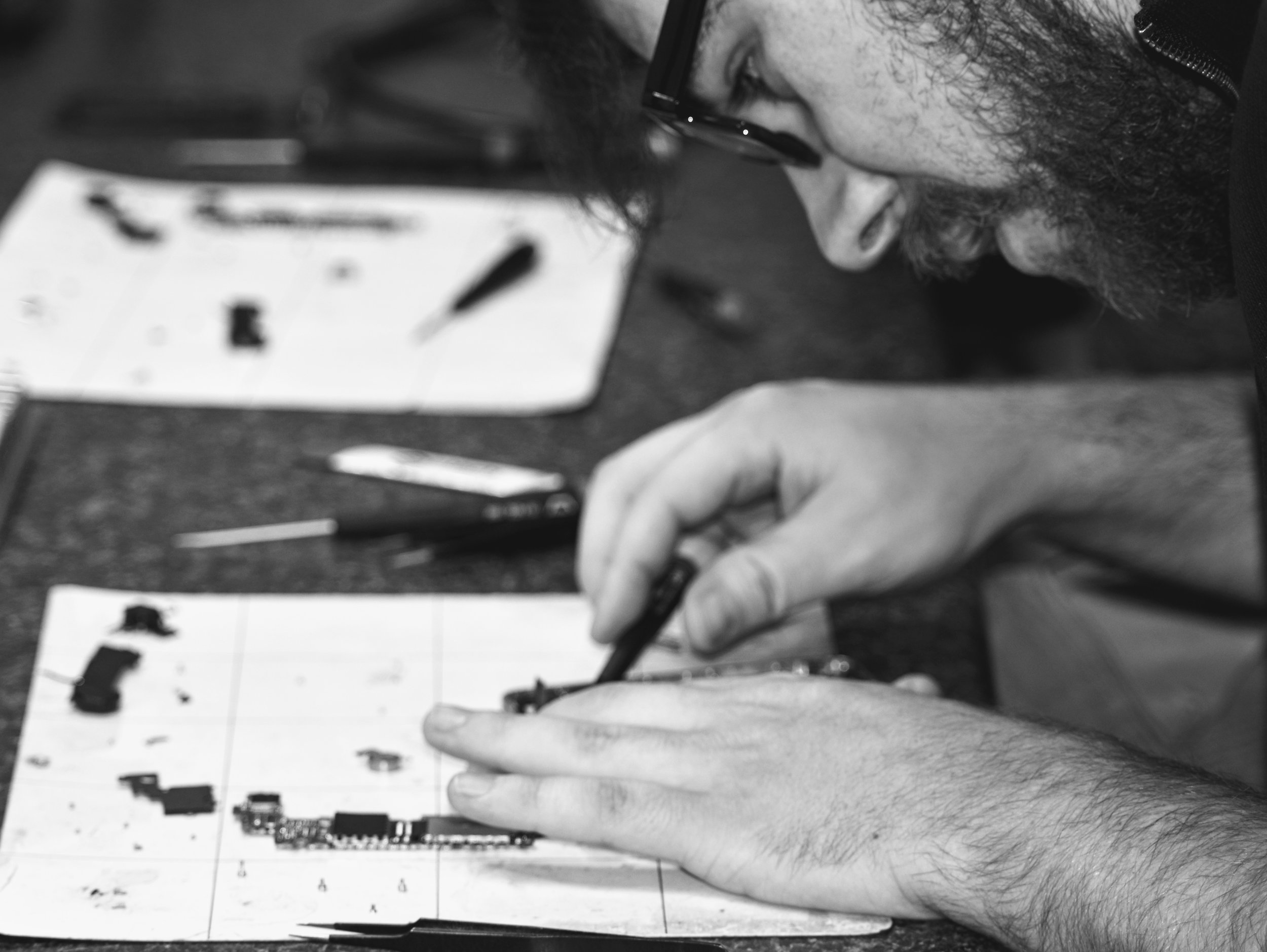 Cell phone repair finished in 30 minutes or less. We offer a lifetime warranty.