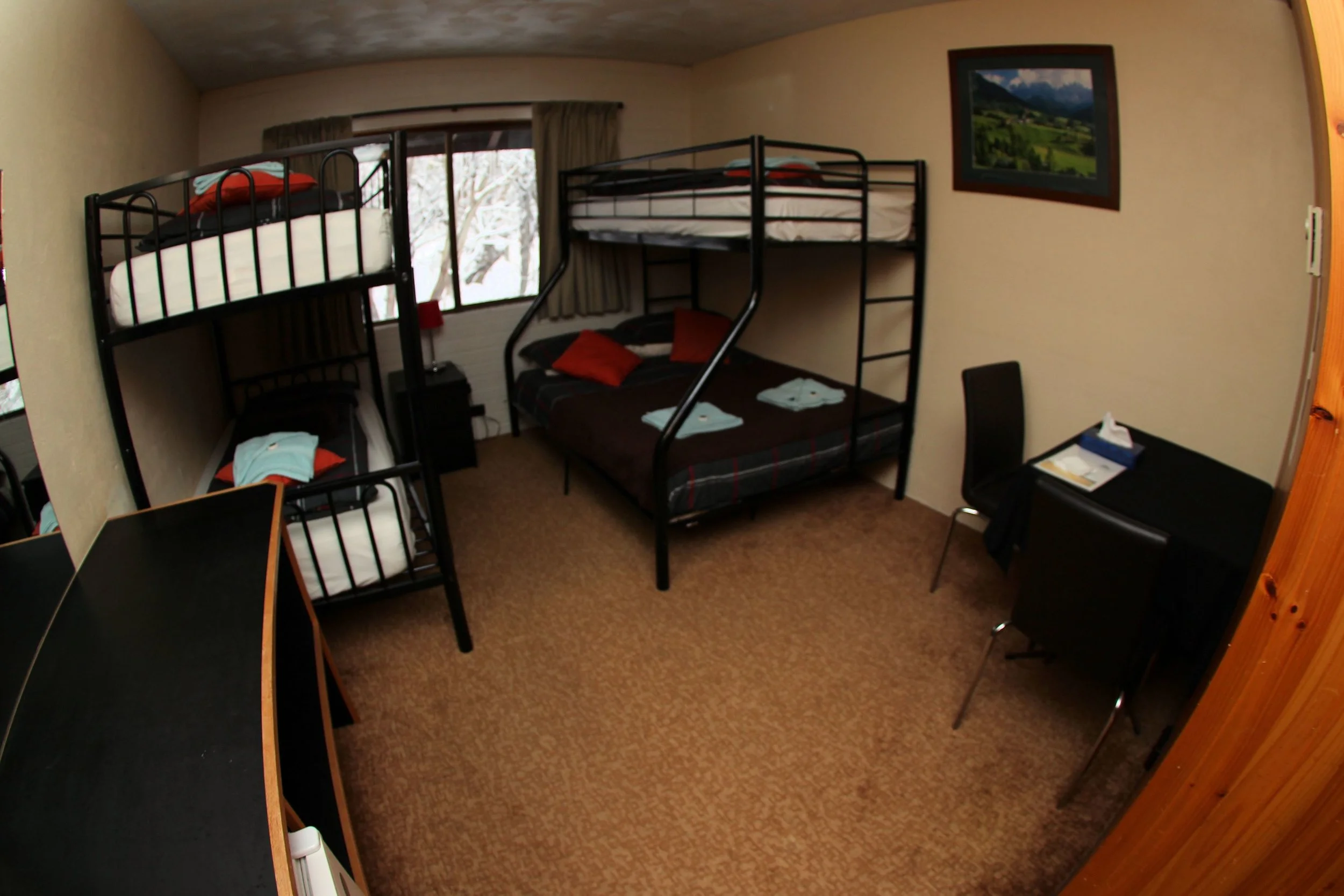 Alpine Room for 5 overview.JPG