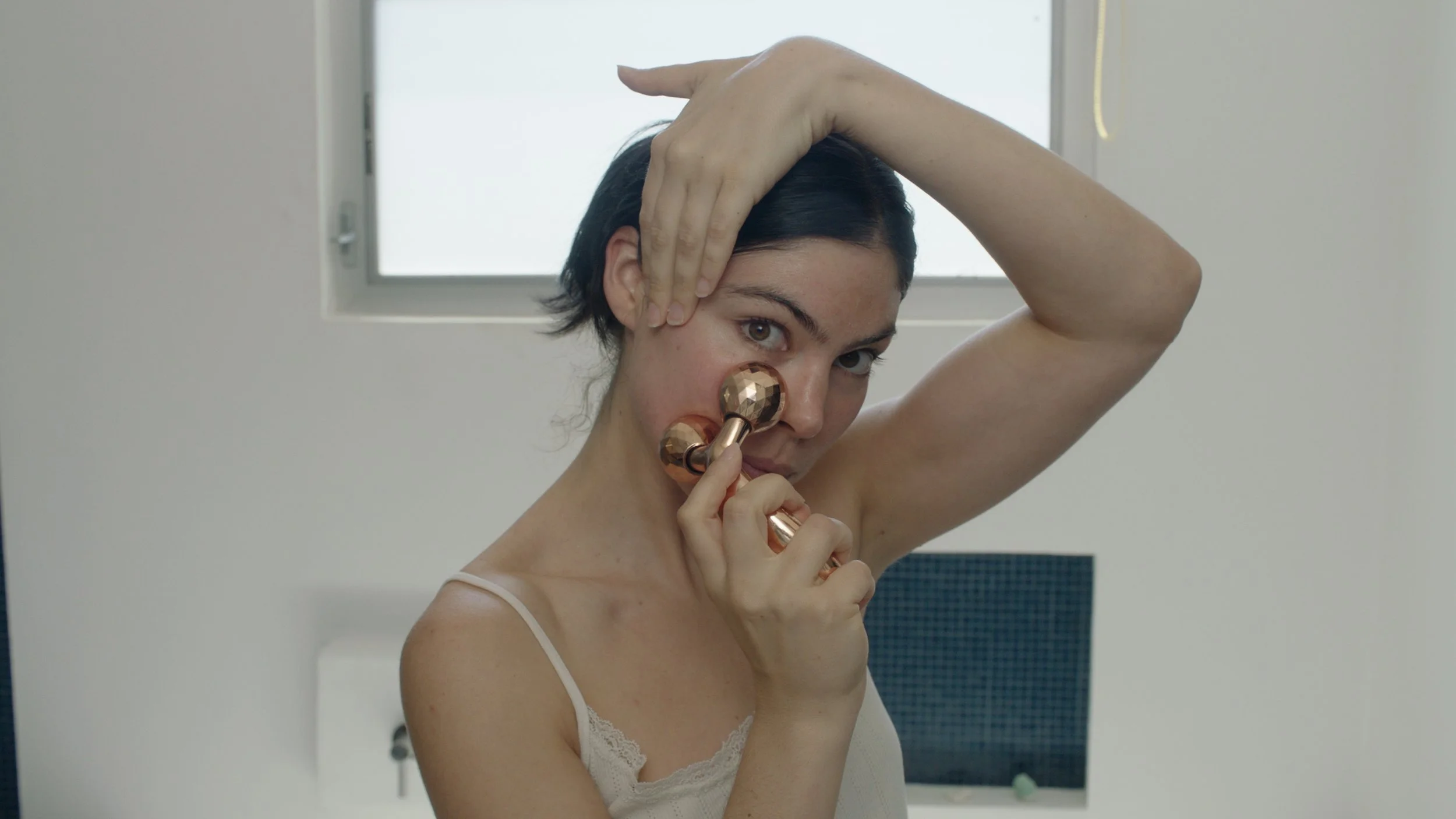 WEIRD_AD_Thumb_00012.jpg