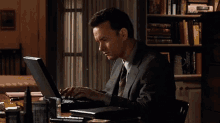 tom hanks typing from you've got mail