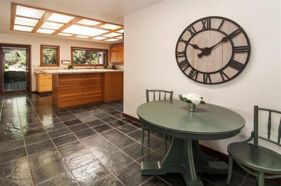 Breakfast Nook After