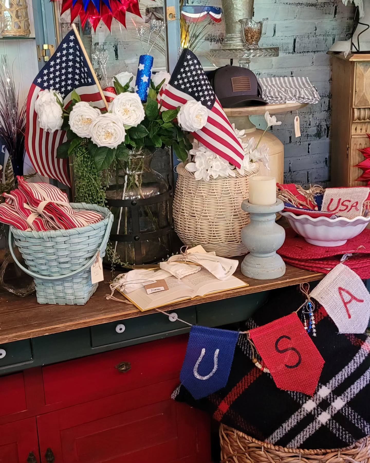 It's the LAST DAY of our Americana Living Pop-up and doors are OPEN! Pop on over! 🇺🇸