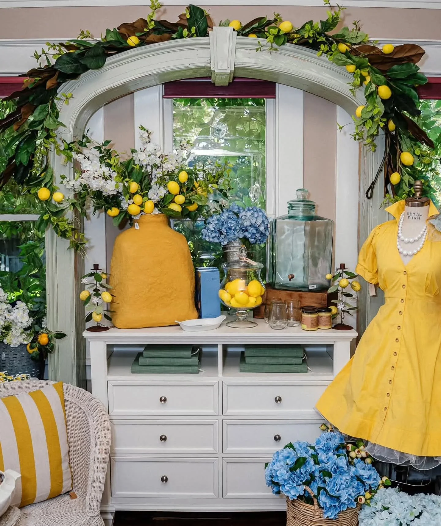 When life gave us lemons last month, y&rsquo;all turned it into sweet summer memories 🌞🍋 &mdash;but if you missed it, don&rsquo;t sour! We saved one room of treasures squeezin&rsquo; their way into this weekend&rsquo;s Legends of the West Pop-up!


