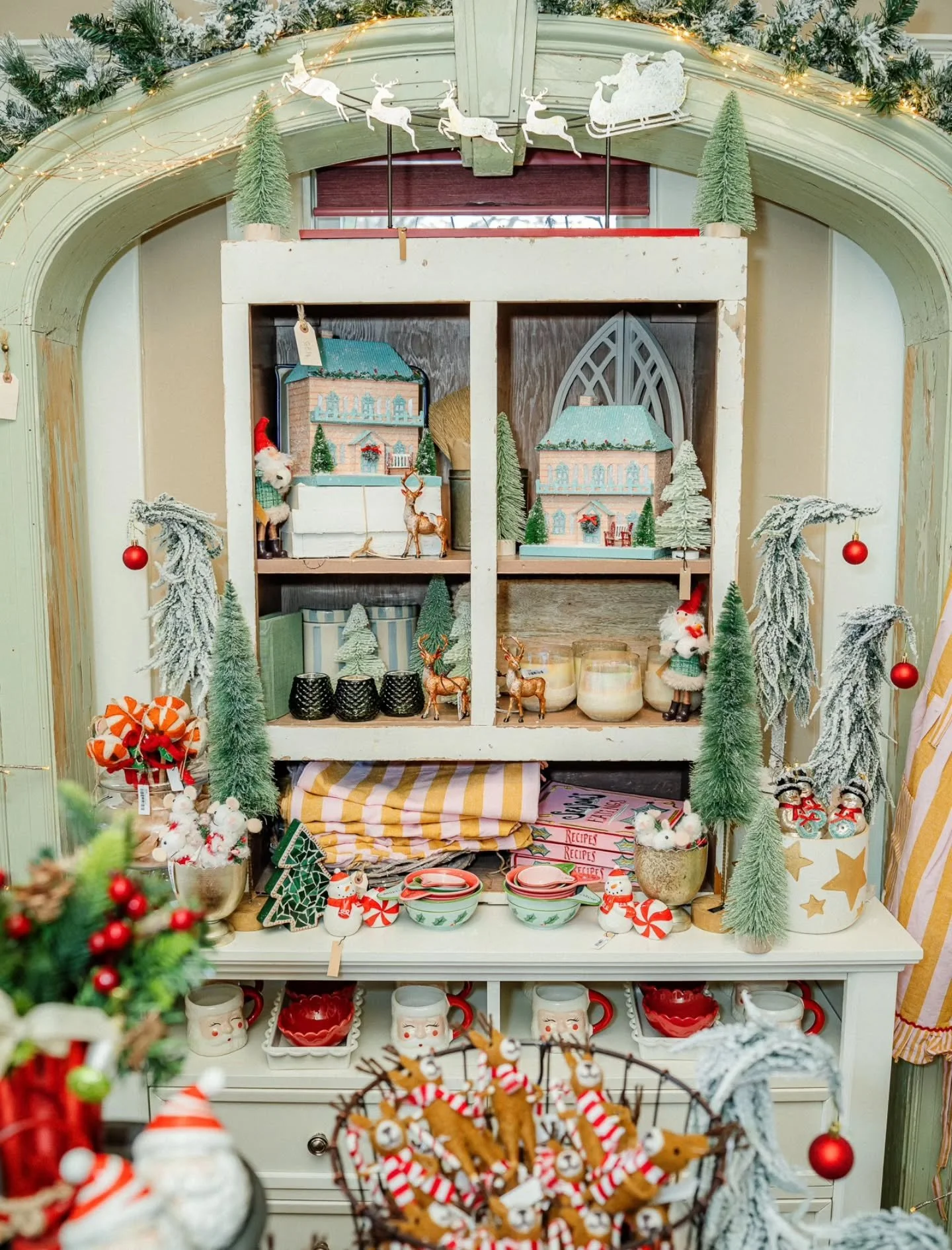 Have yourself a merry little sneak peek of our Christmas Preview during this month's Harvest Blessings Pop-up! Join us THIS WEEKEND! 🎄

November 21-23
Friday &amp; Saturday: 10am - 5pm
Sunday: 10am - 4pm
1235 Eddy Street | Gardnerville, Nevada

It&r