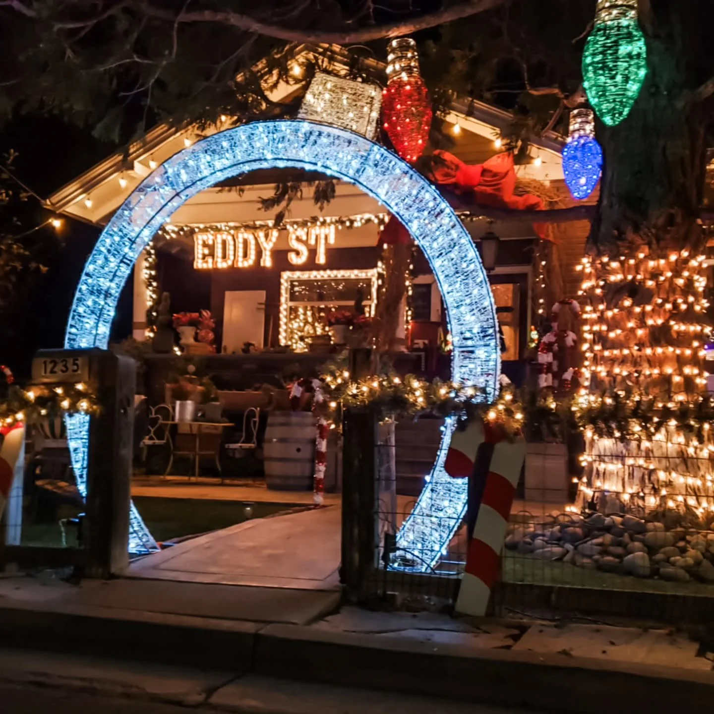 'Twas the night before Eddy Street&rsquo;s Holiday Kick-Off&hellip; and all through the shop, the Christmas d&eacute;cor was sparkling, and the vintage goods were carefully propped. The trees were all twinkling, the stockings hung with care&hellip; G