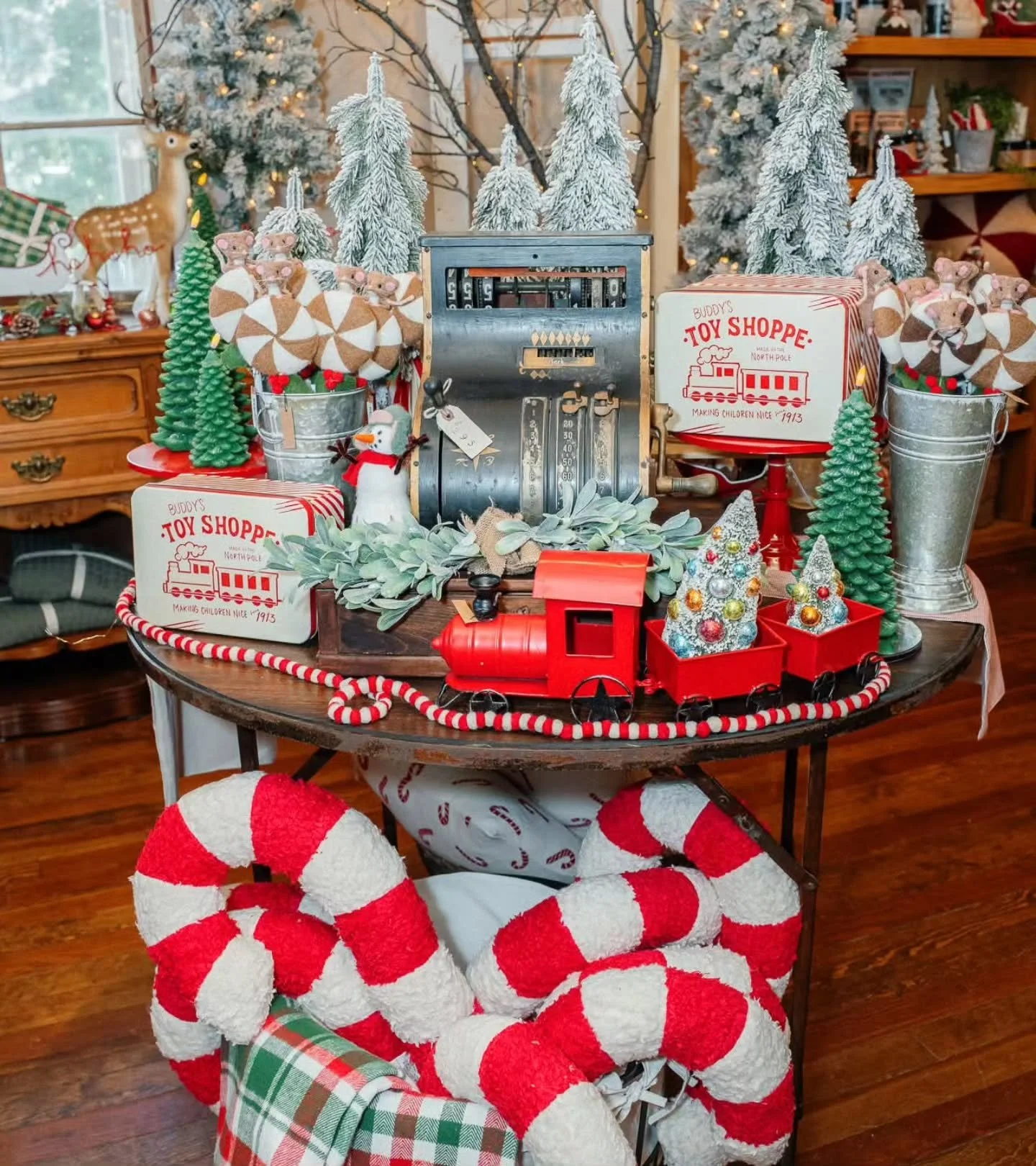 Ho, Ho, Ho! It's the official SNEAK PEEK of our Whimsical Wonderland Pop-Up! ❄️🎄The Eddy Street Elves have been working day and night to redesign and restock the shop! See for yourself - THIS FRIDAY-SUNDAY!

December 19-21
Friday &amp; Saturday: 10a