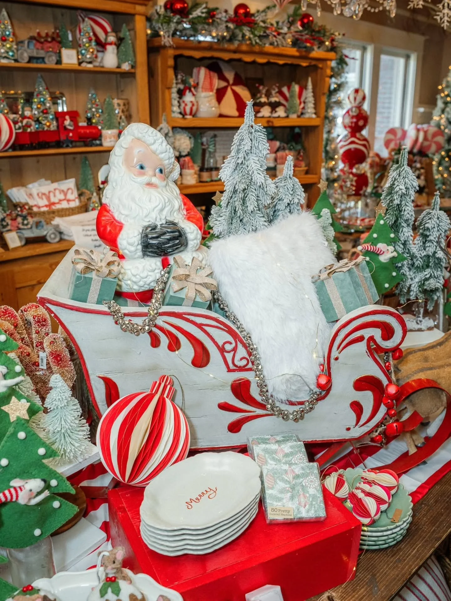 'Tis the season to shop local! Amazon can save you... but why not support #carsonvalley and shop in person at our Whimsical Wonderland Pop-Up! Doors open at 10am TODAY &amp; TOMORROW!

December 19&ndash;21
Friday &amp; Saturday: 10:00am&ndash;5:00pm
