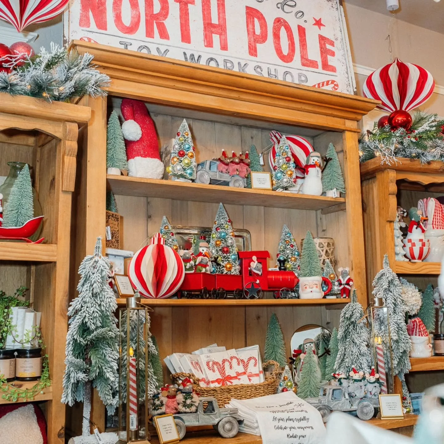 It's the LAST DAY to shop our Whimsical Wonderland Pop-up! Shop our TWO LOCATIONS and check off everyone on your list this Christmas! Doors open at 10am! 🎄🎅

Eddy Street Vintage Market 
1235 Eddy Street
 - &amp; -
@thewarehousenv 
Right across the 
