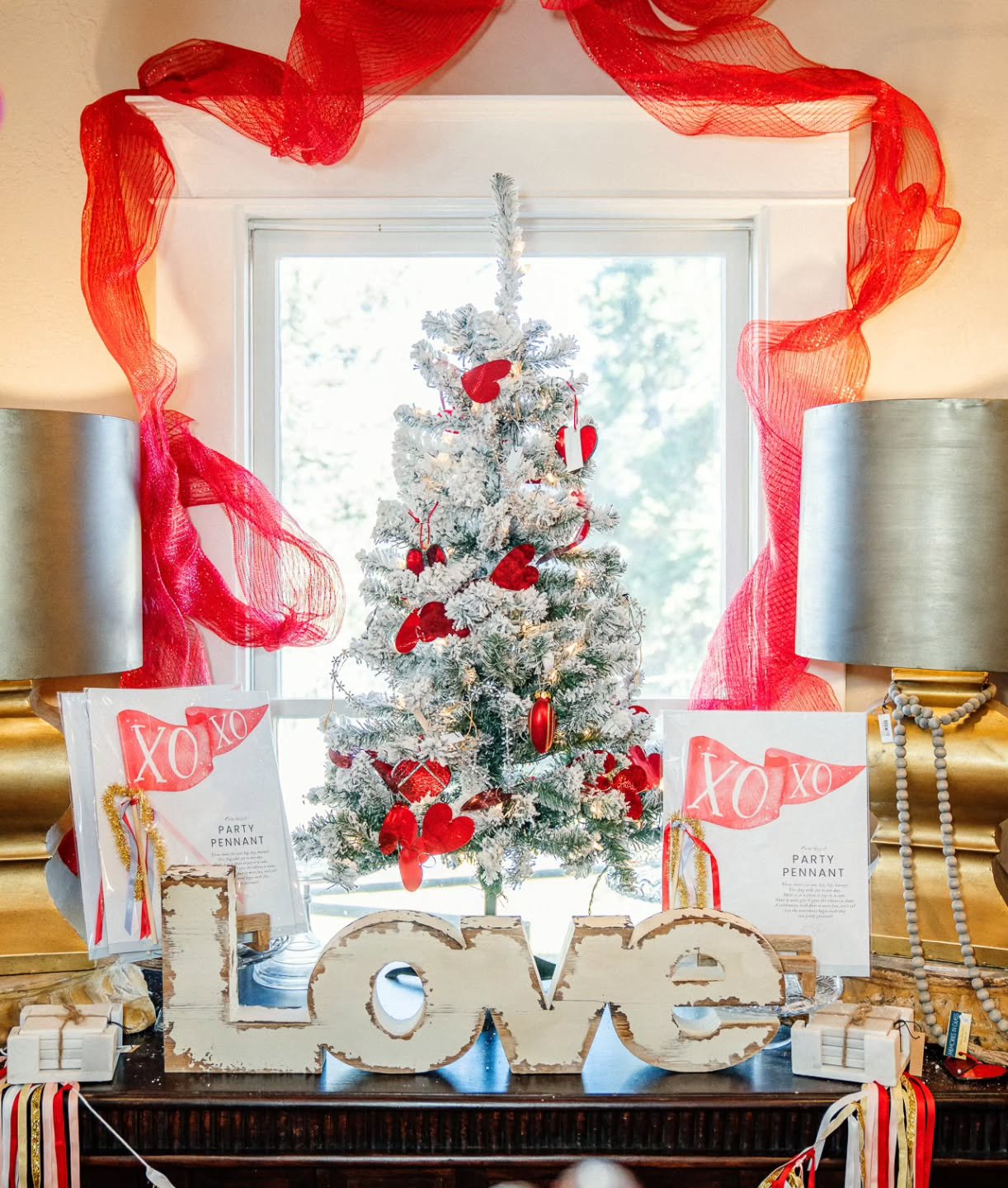 Wouldn't you LOVE to know what January's Pop-up theme is..... stay tuned for the announcement on January 1st! We'd LOVE to hear your guesses! ❤️🩷💘