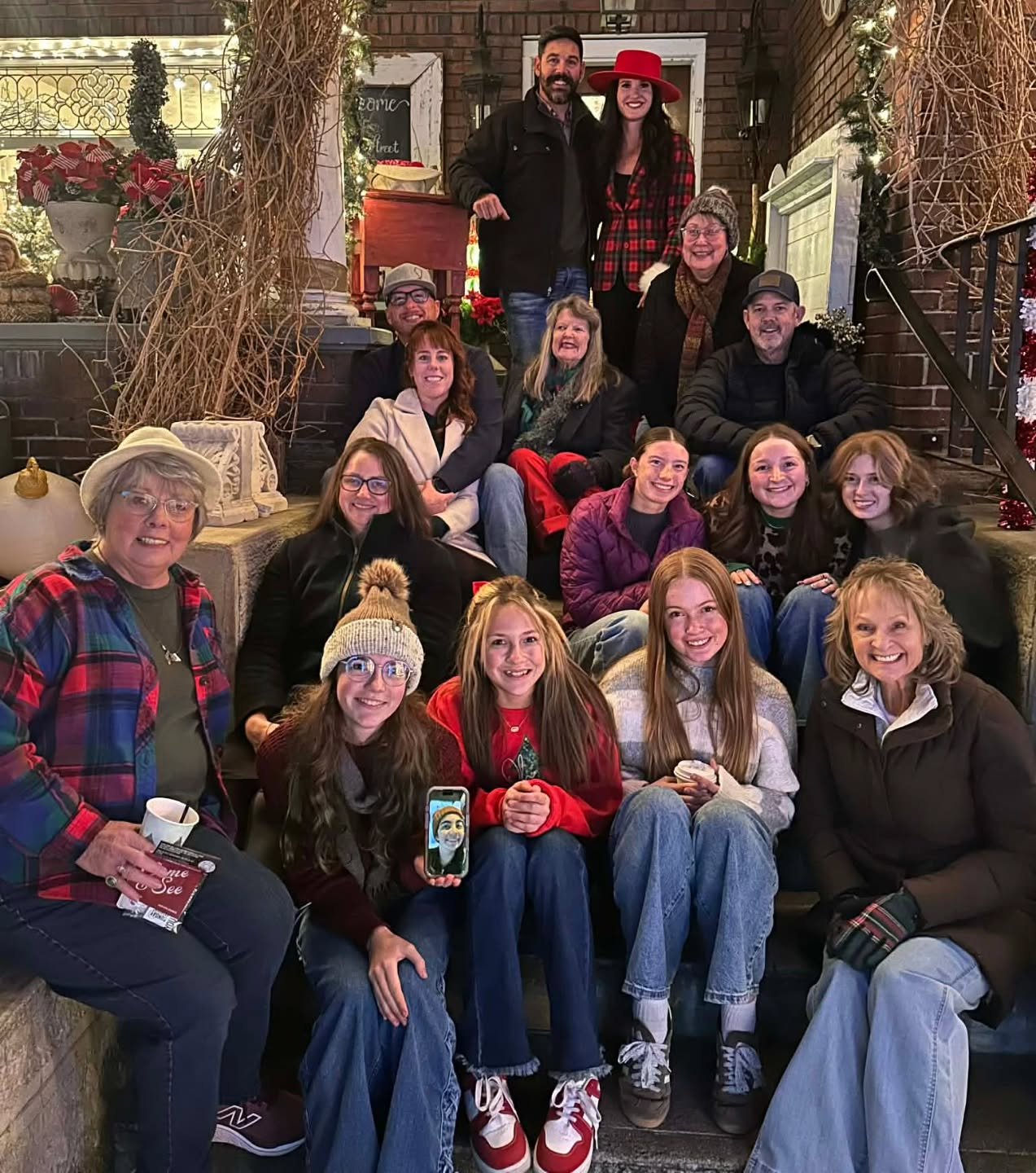 ✨️ Happy New Year! ✨️
Love the Eddy Street Crew