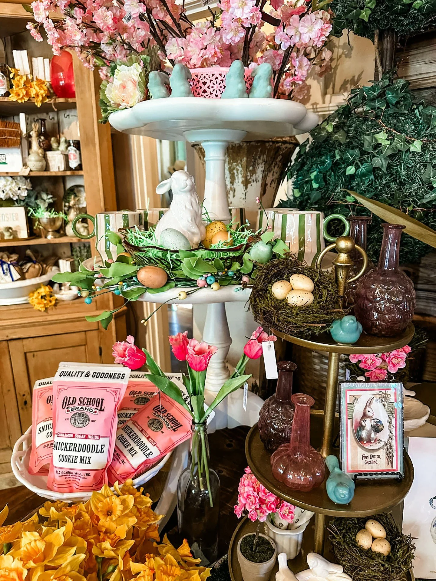 Hop into spring at our Easter Eggstravaganza Pop-Up - THIS WEEKEND! 🌸 Discover charming Easter d&eacute;cor, fresh springtime treasures, and vintage-inspired finds perfect for celebrating the season. 🐇🪻

March 20-22
Friday &amp; Saturday: 10am-5pm