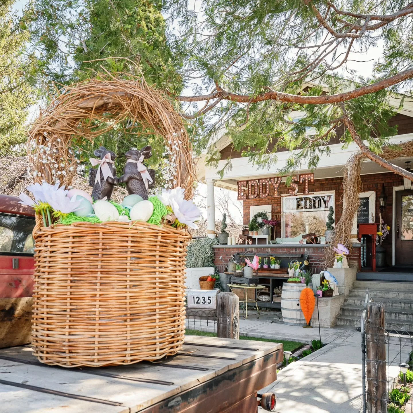 Happy Easter 🐣 🐇💐