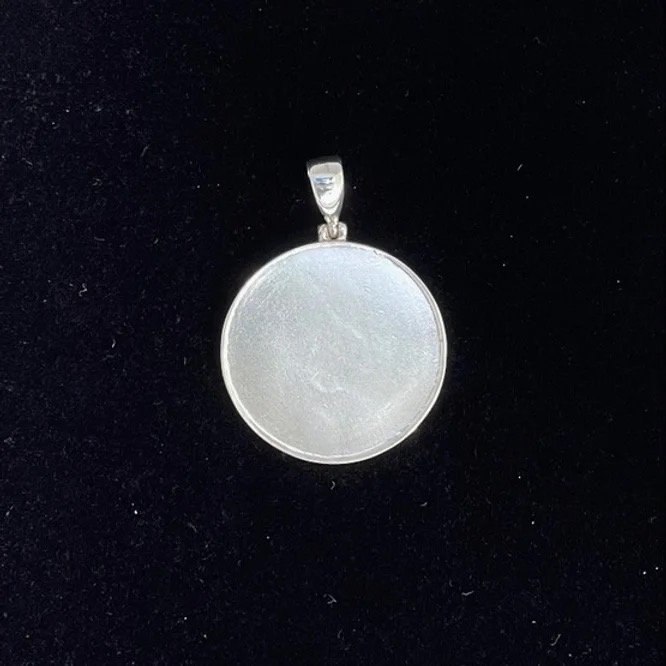 Small Round Jewelry Base