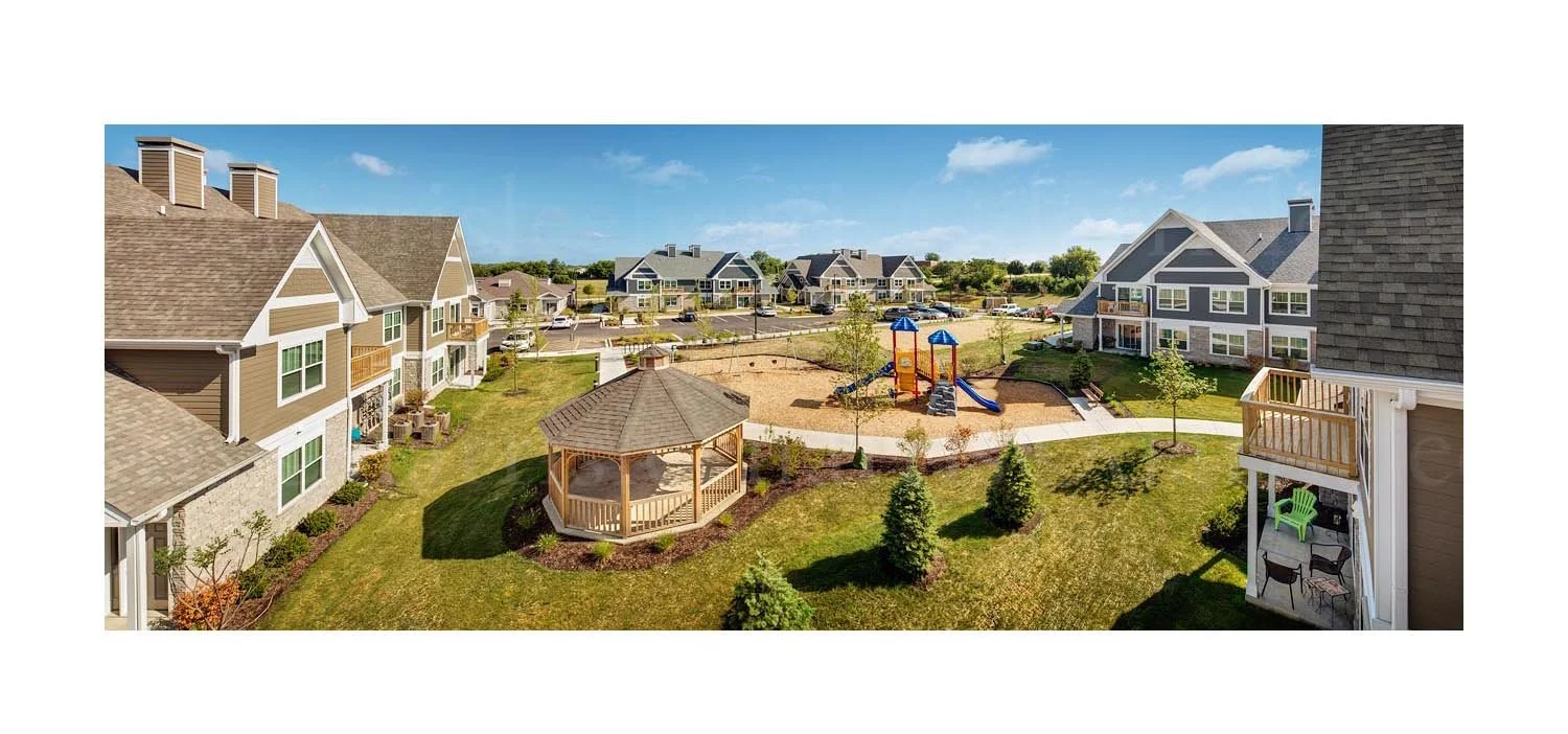 The Villas at Lake in the Hills