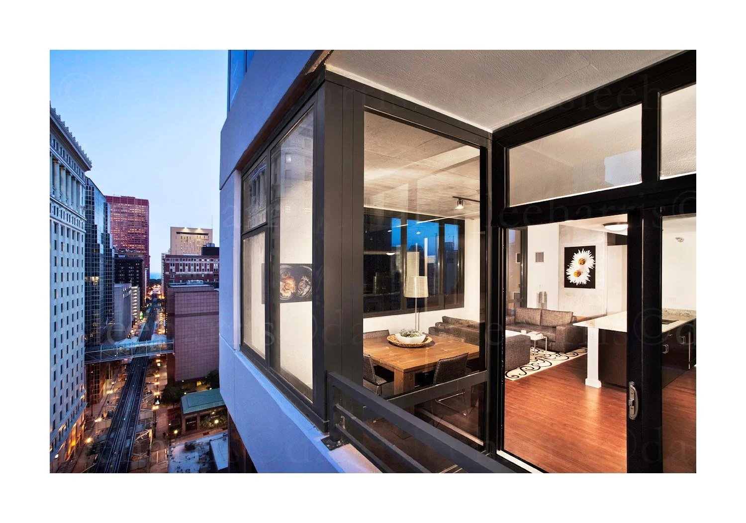 235 W Van Buren