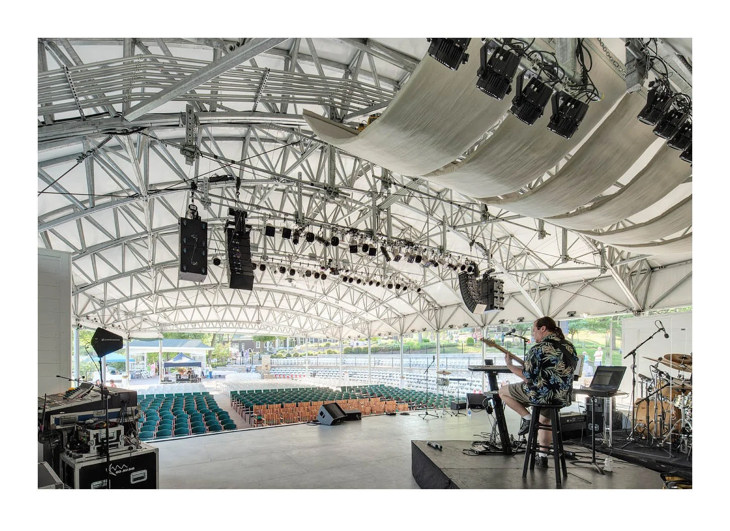Ferro Pavilion, Aurora University