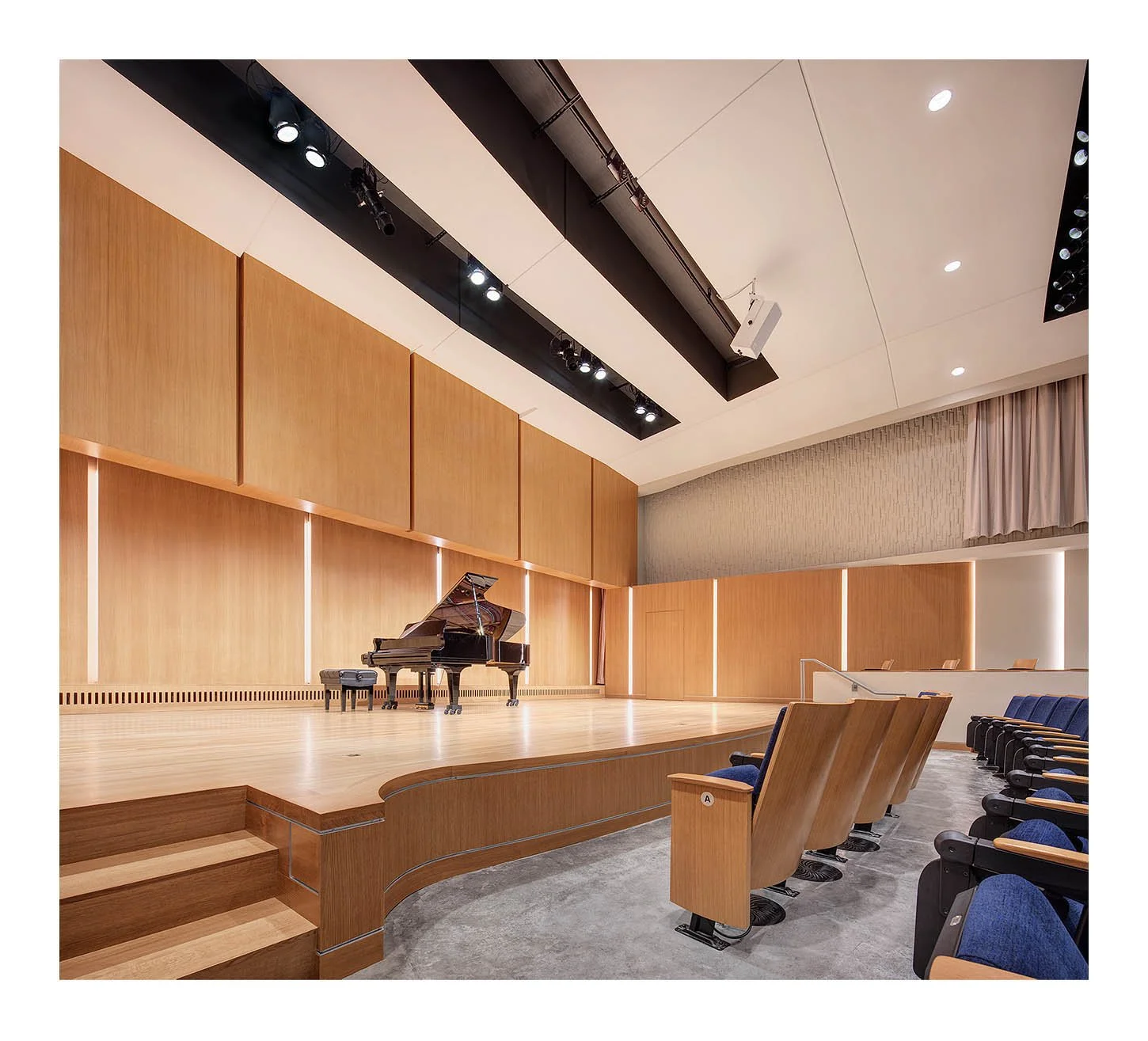  Armerding Center for Music and Arts; Wheaton College; HGA Architects and Engineers, FGM Architects 