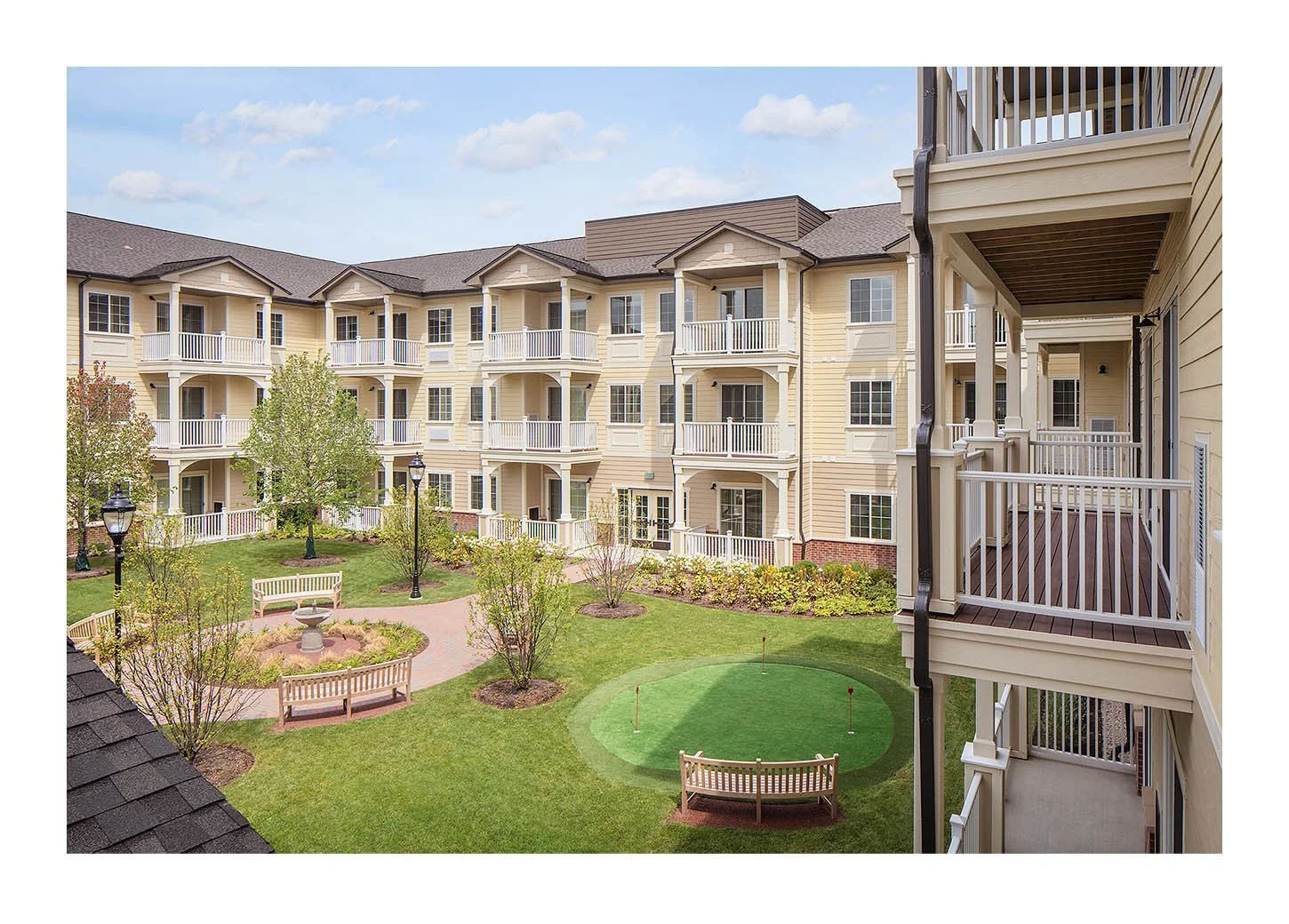 Green Oaks Senior Living