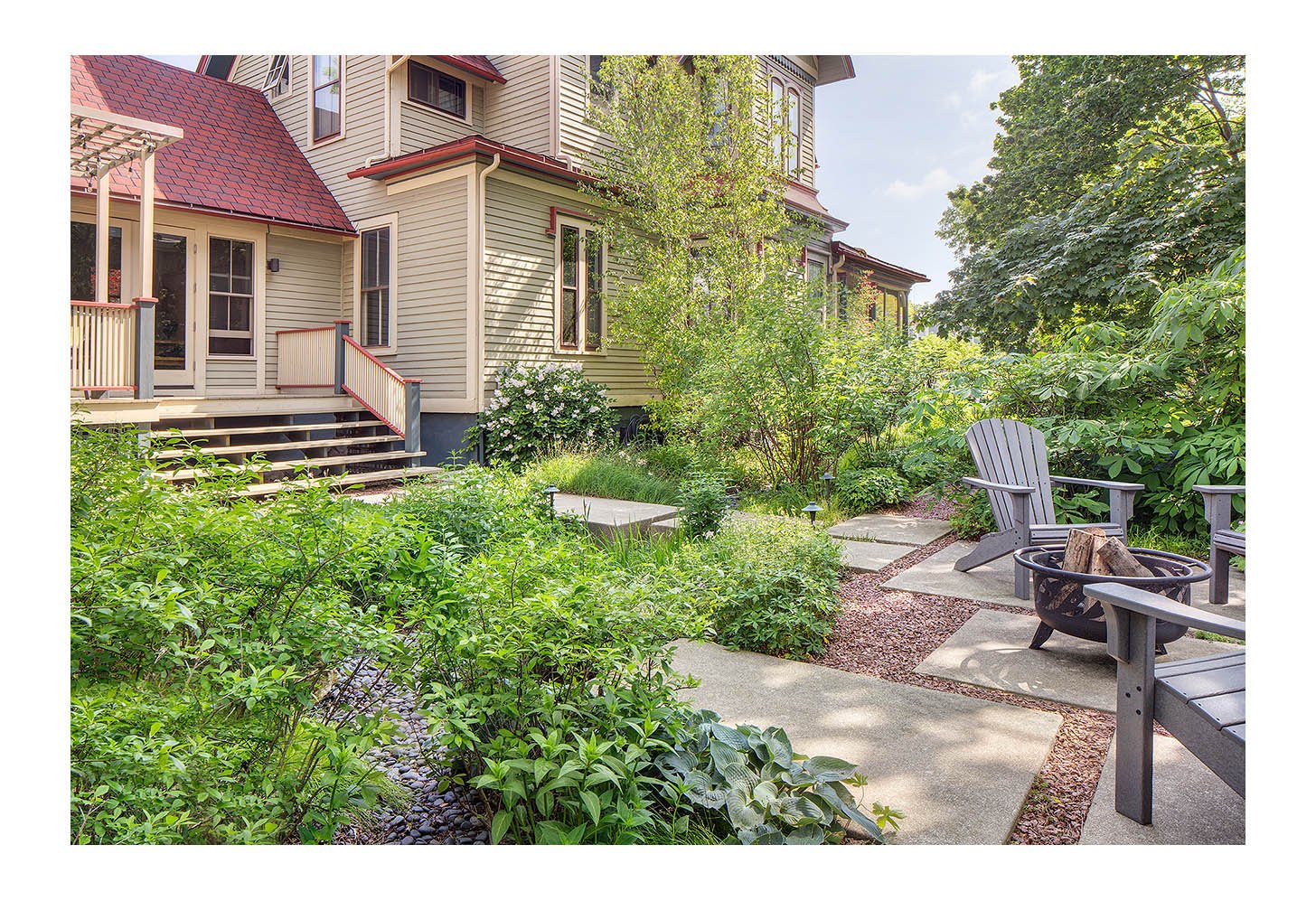 Evanston Garden