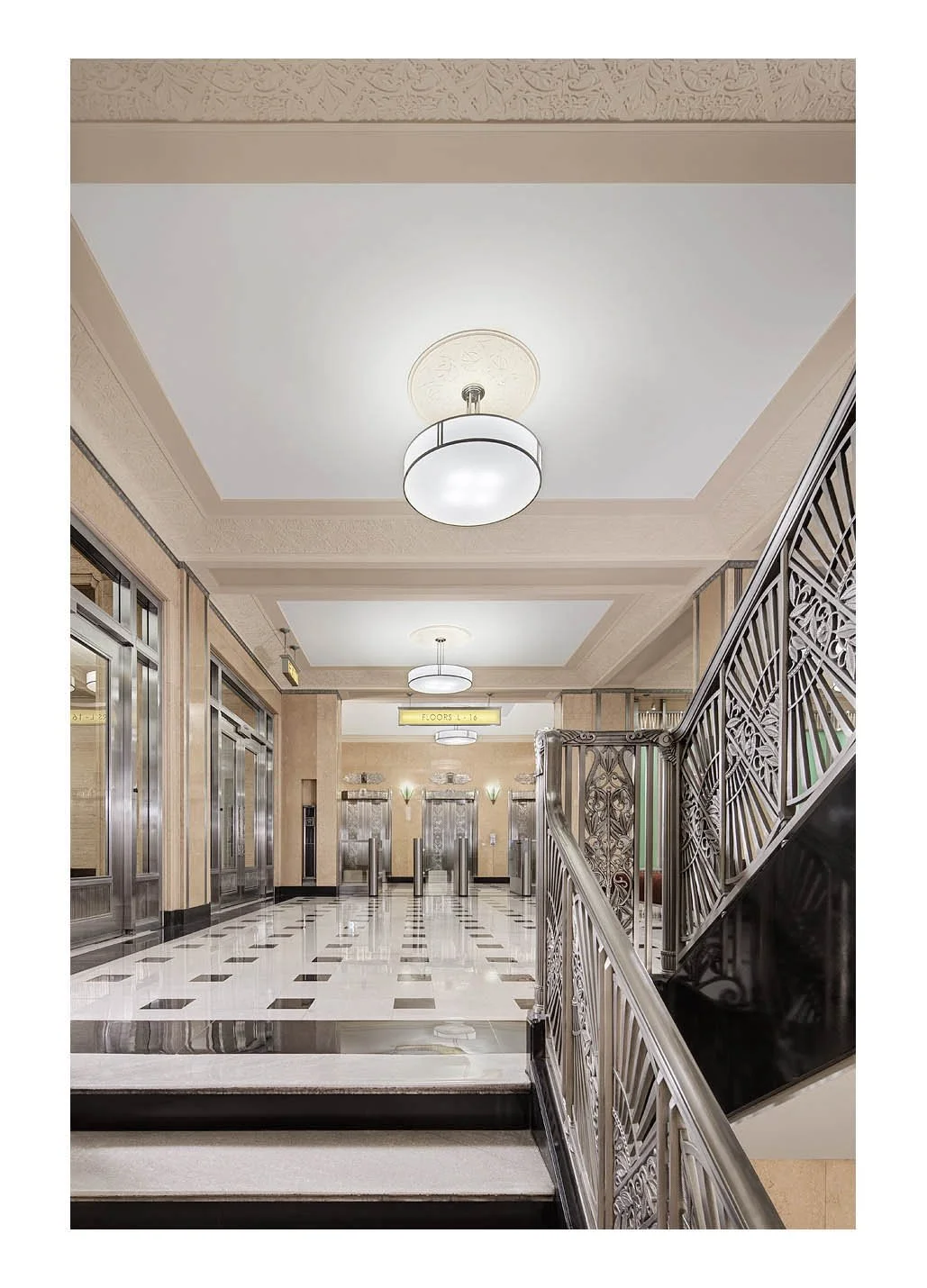 2 N. RIverside Plaza