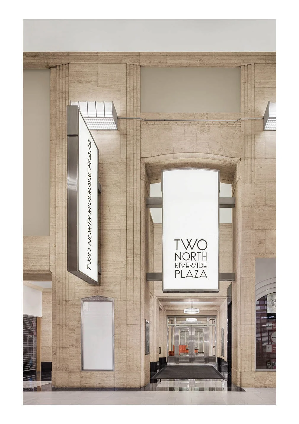 2 N. RIverside Plaza