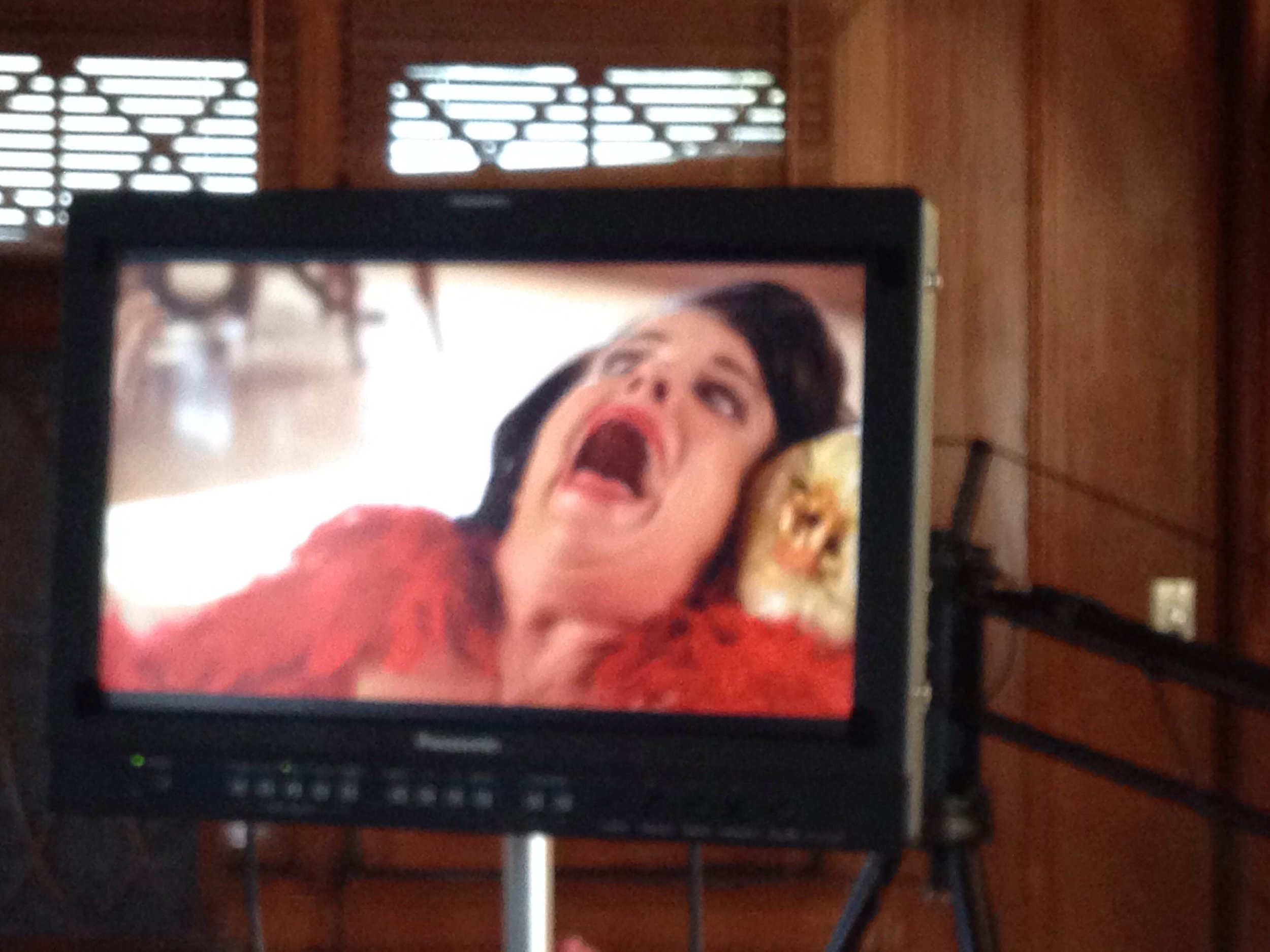 Cross those eyes and scream!