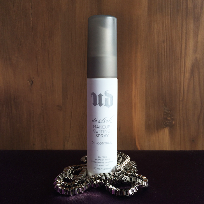 Urban Decay De-Slick Oil-Control Makeup Setting Spray